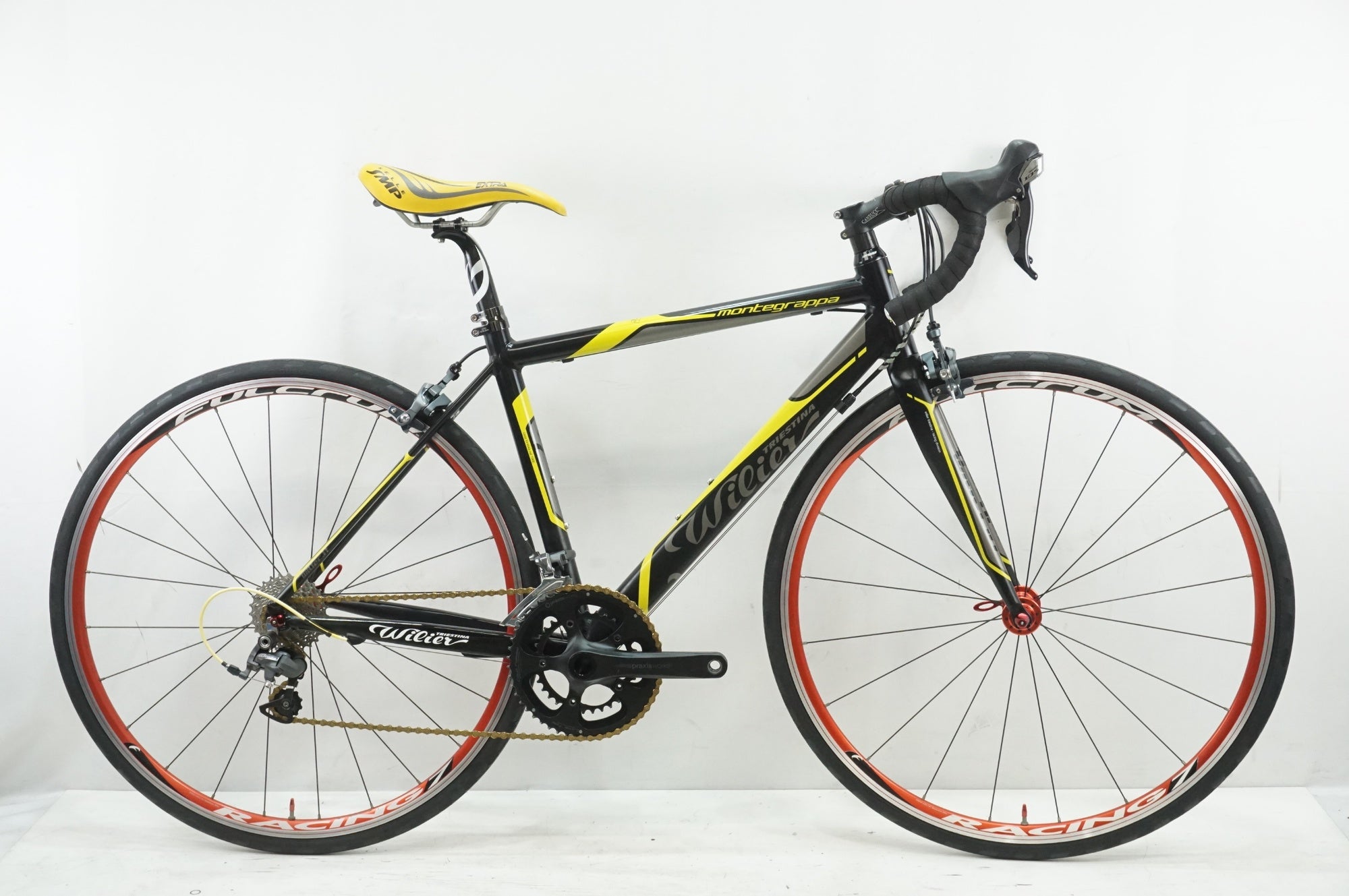 WILIER 「ウィリエール」 MONTEGRAPPA 2016年モデル ロードバイク WILIER 「ウィリエール」 MONTEGRAPPA 年式不明 カスタム ロードバイク
