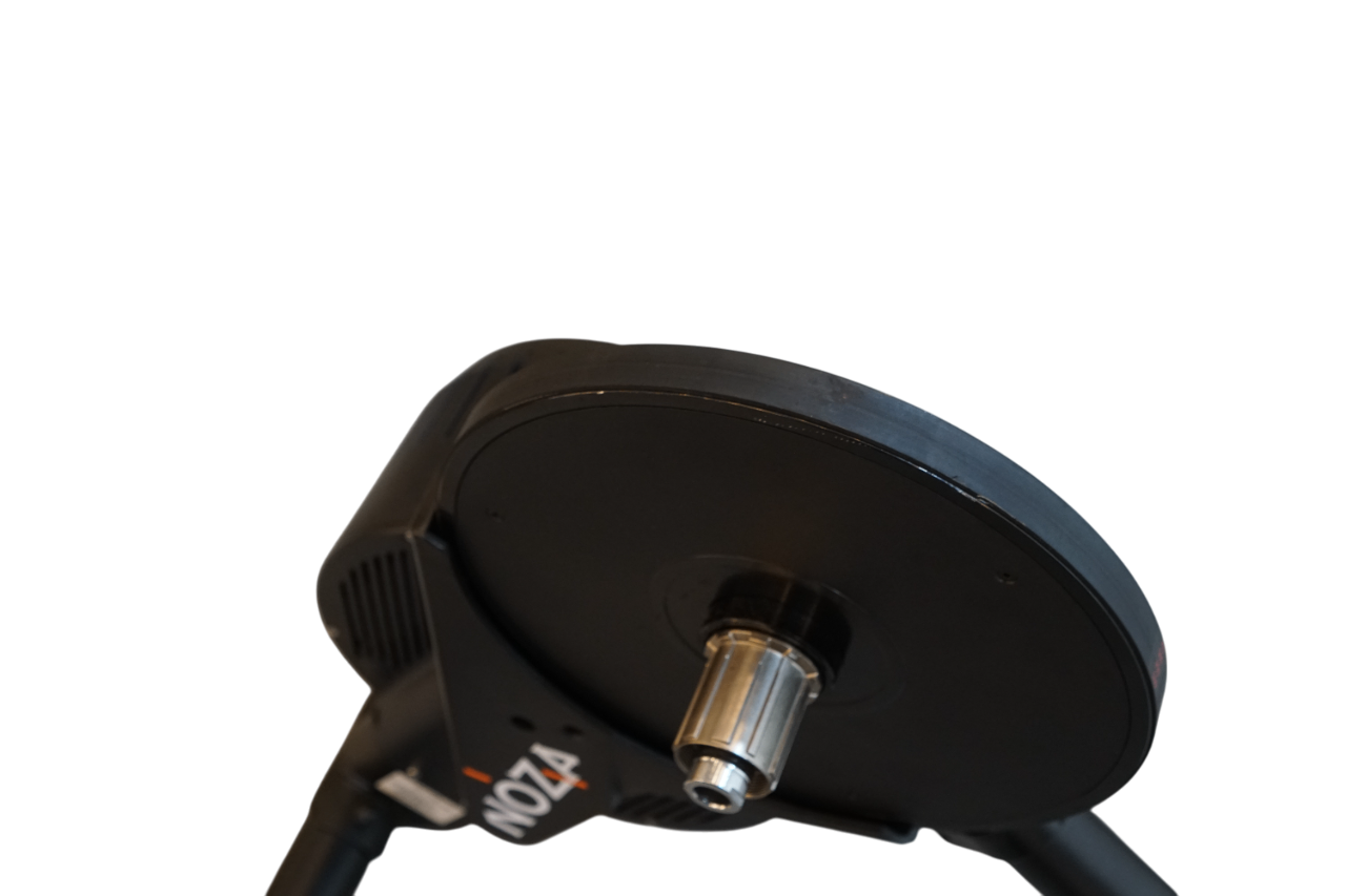 XPLOVA 「エクスプローバ」 NOZA ONE サイクルトレーナー / バイチャリ浦和ベース