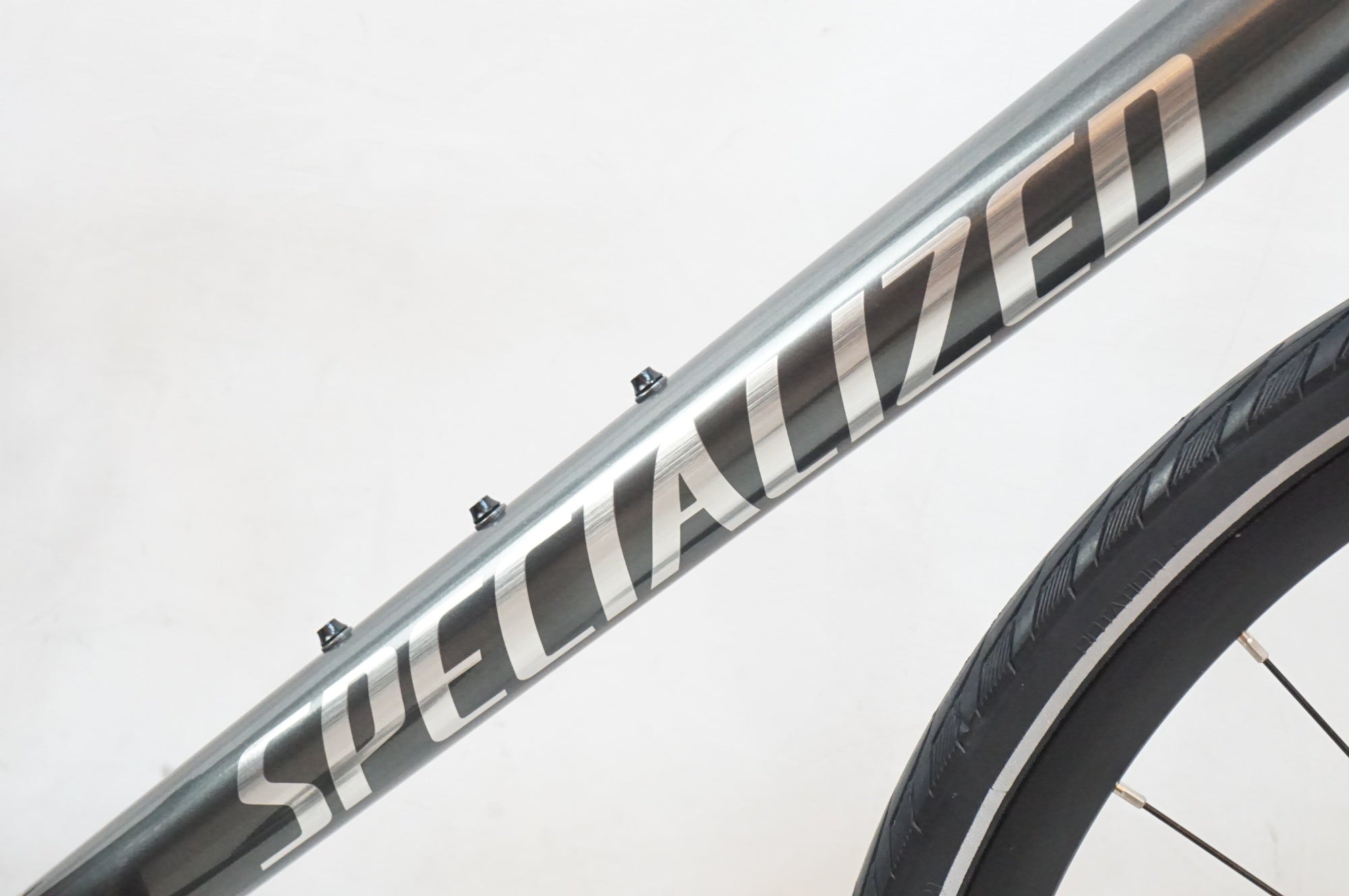 SPECIALIZED 「スペシャライズド」 MEN'S SIRRUS SPORT 2019年モデル クロスバイク / バイチャリ浦和ベース