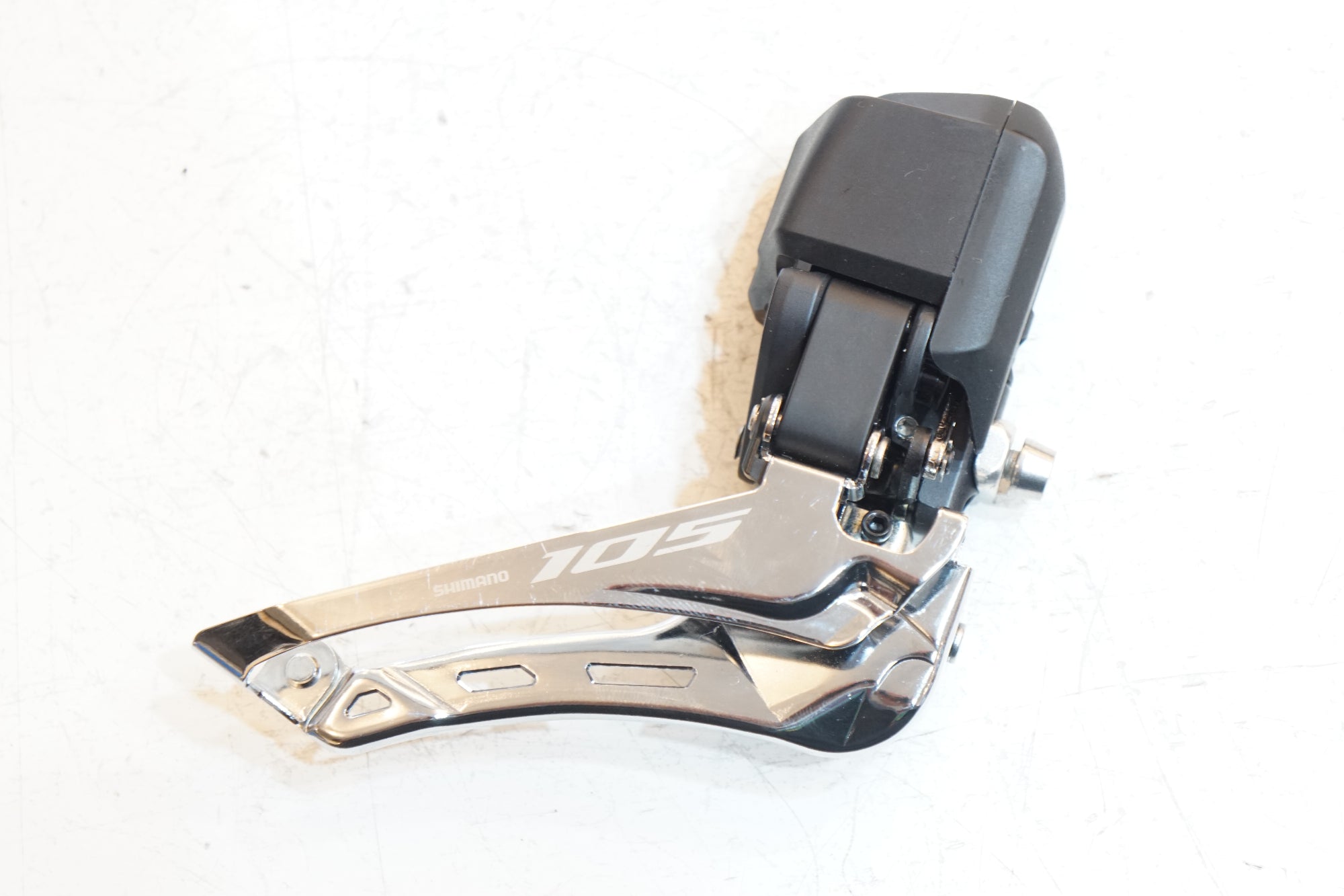 SHIMANO 「シマノ」 105 FD-R7150 フロントディレイラー / バイチャリ浦和ベース