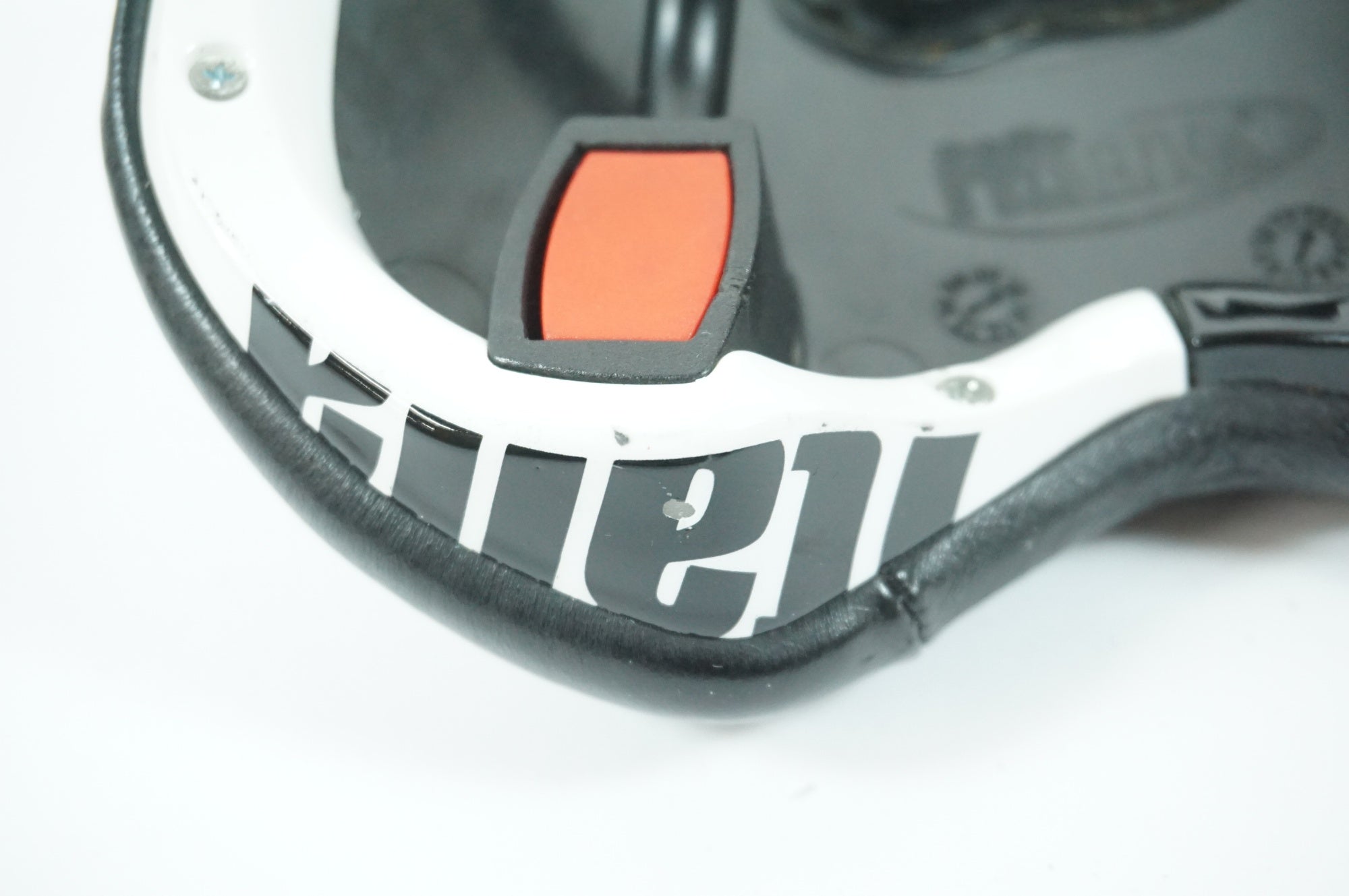 SELLE ITALIA 「セライタリア」 TURBOMATIC GEL FLOW サドル / 宇都宮店