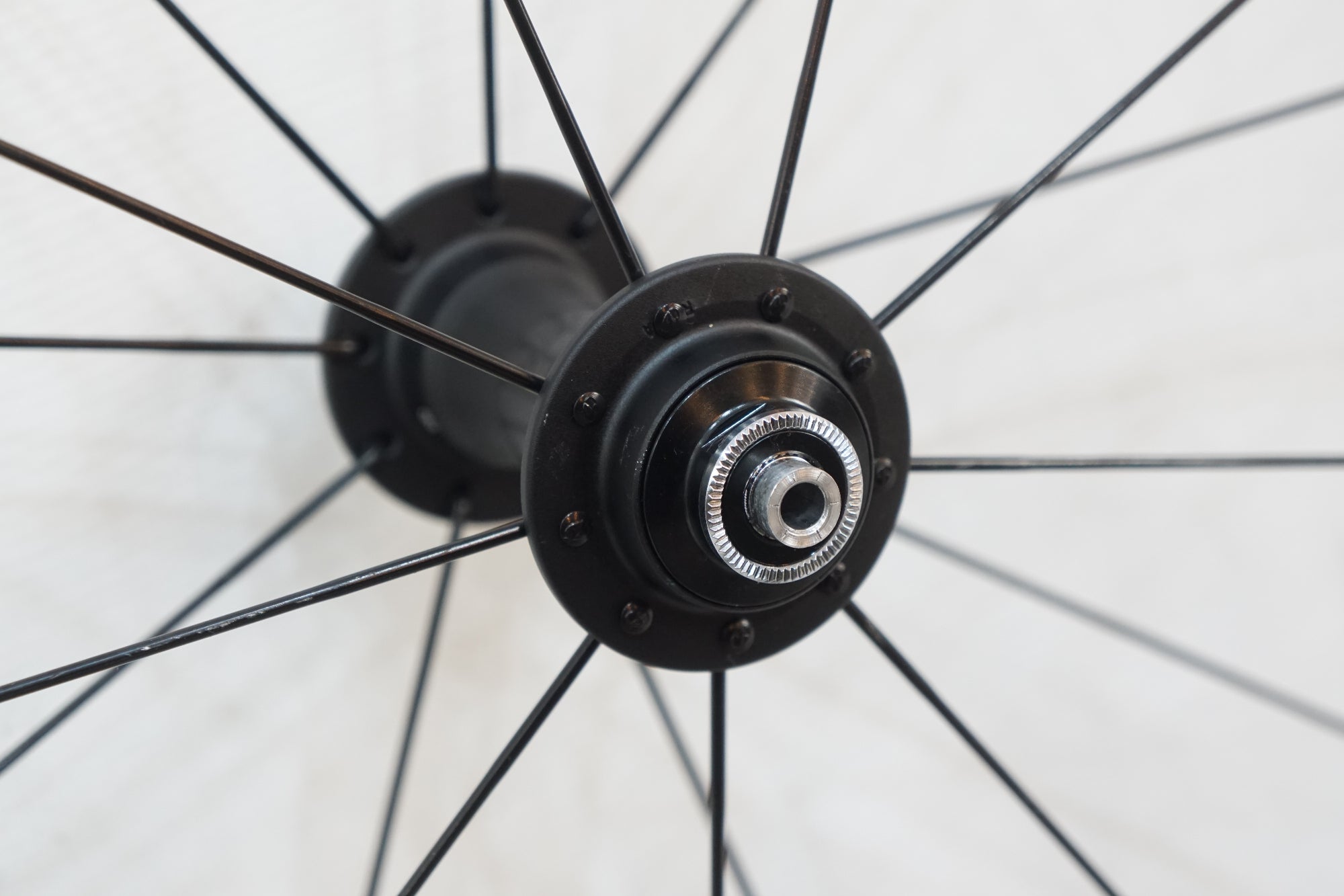BONTRAGER 「ボントレガー」 PARADIGM TLR シマノ11速 ホイールセット / バイチャリ浦和ベース