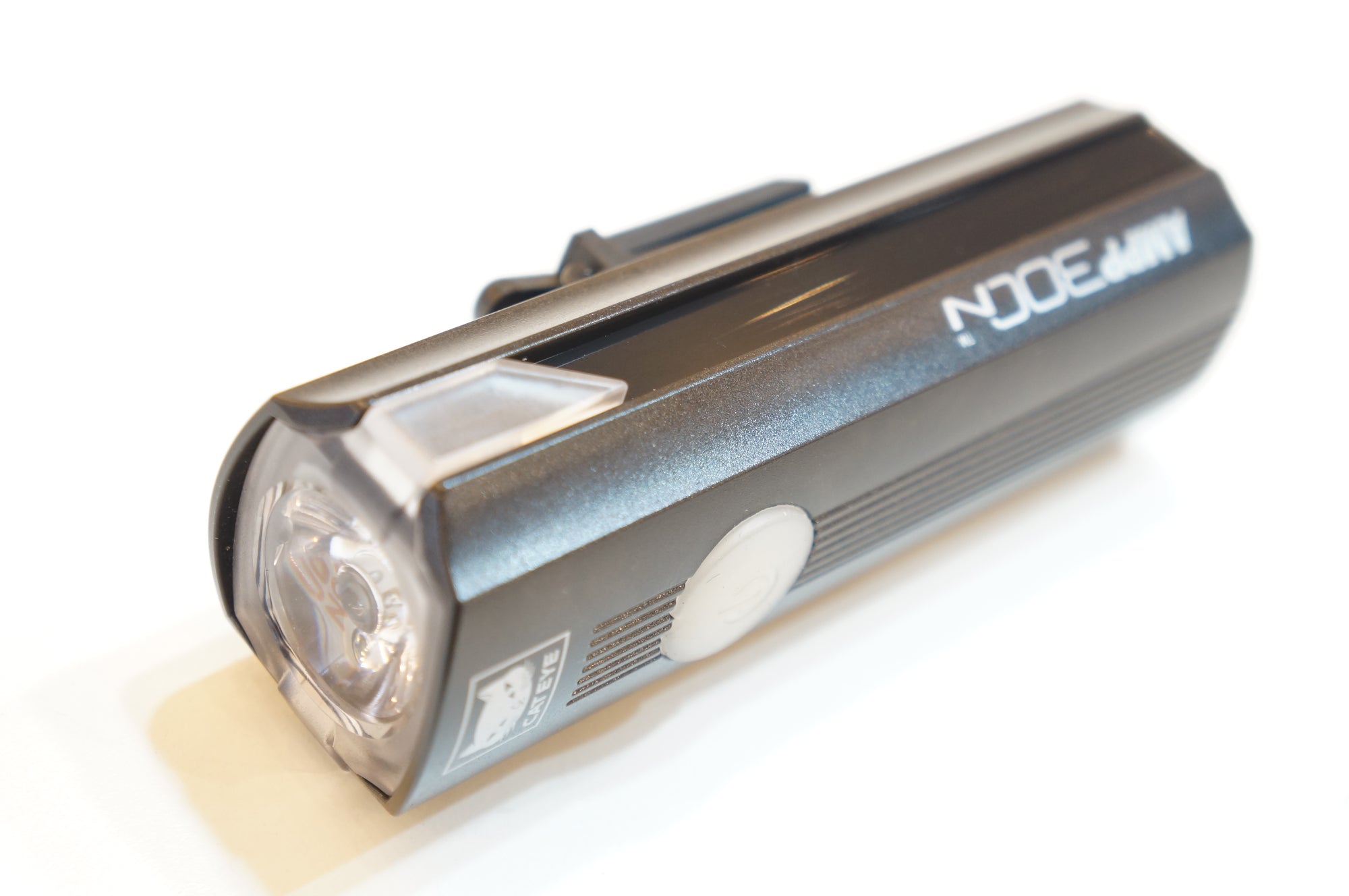 CATEYE 「キャットアイ」 AMPP300 フロントライト / バイチャリ浦和ベース