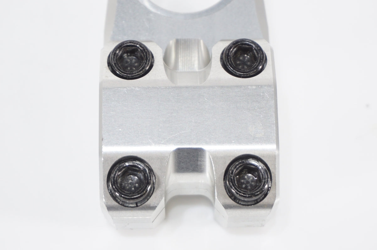 JYKK JAPAN 「ジックジャパン」 HERO STEM φ22.2 50mm ステム / AKIBA店