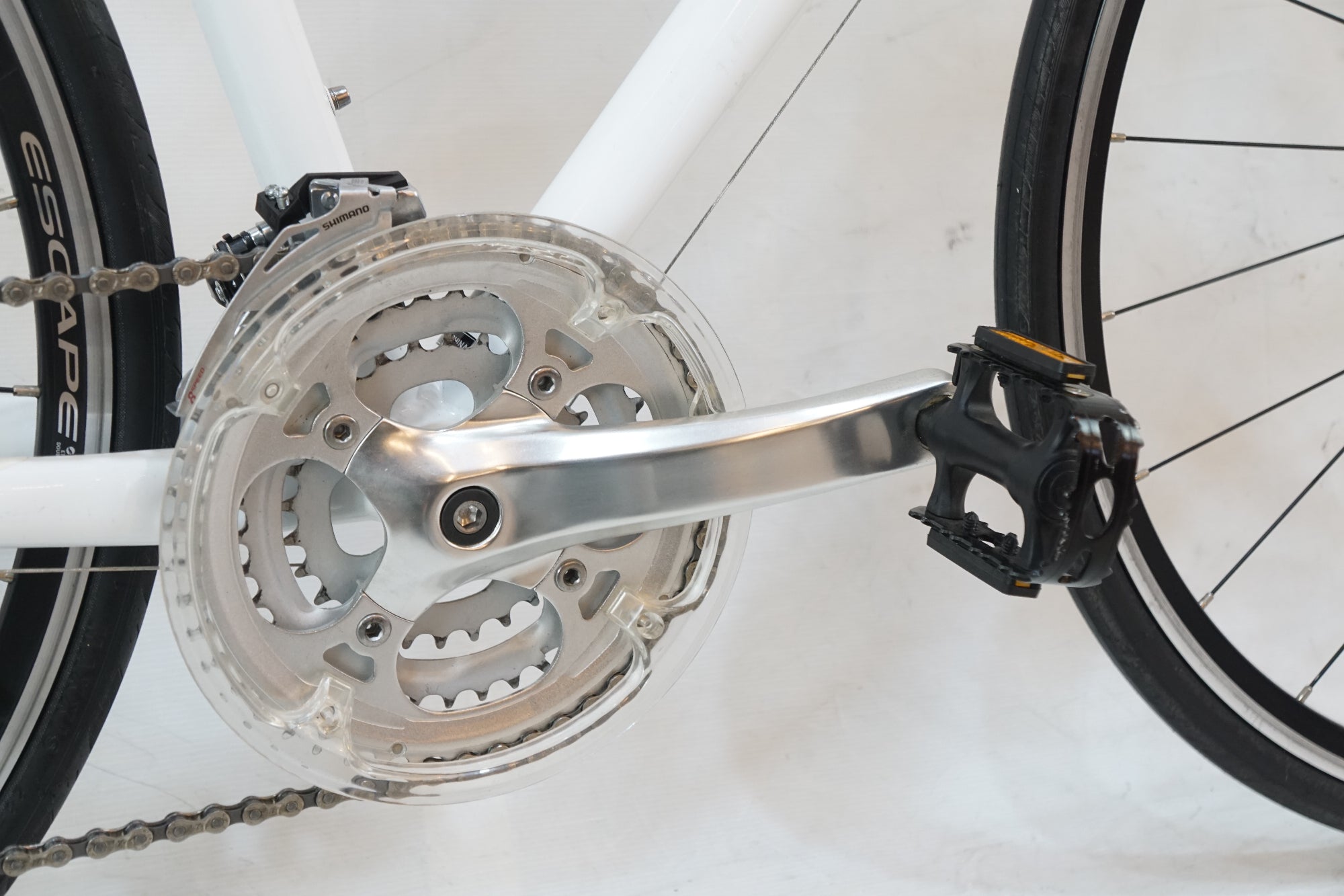 GIANT 「ジャイアント」 ESCAPE R3 2015年モデル クロスバイク / バイチャリ浦和ベース