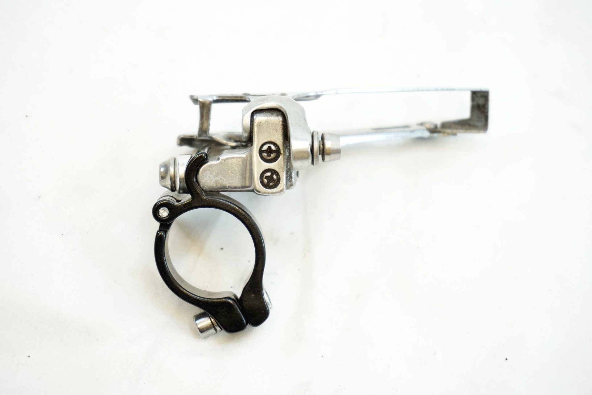 SHIMANO 「シマノ」 105 FD-5600 フロントディレイラー / 有明ガーデン店