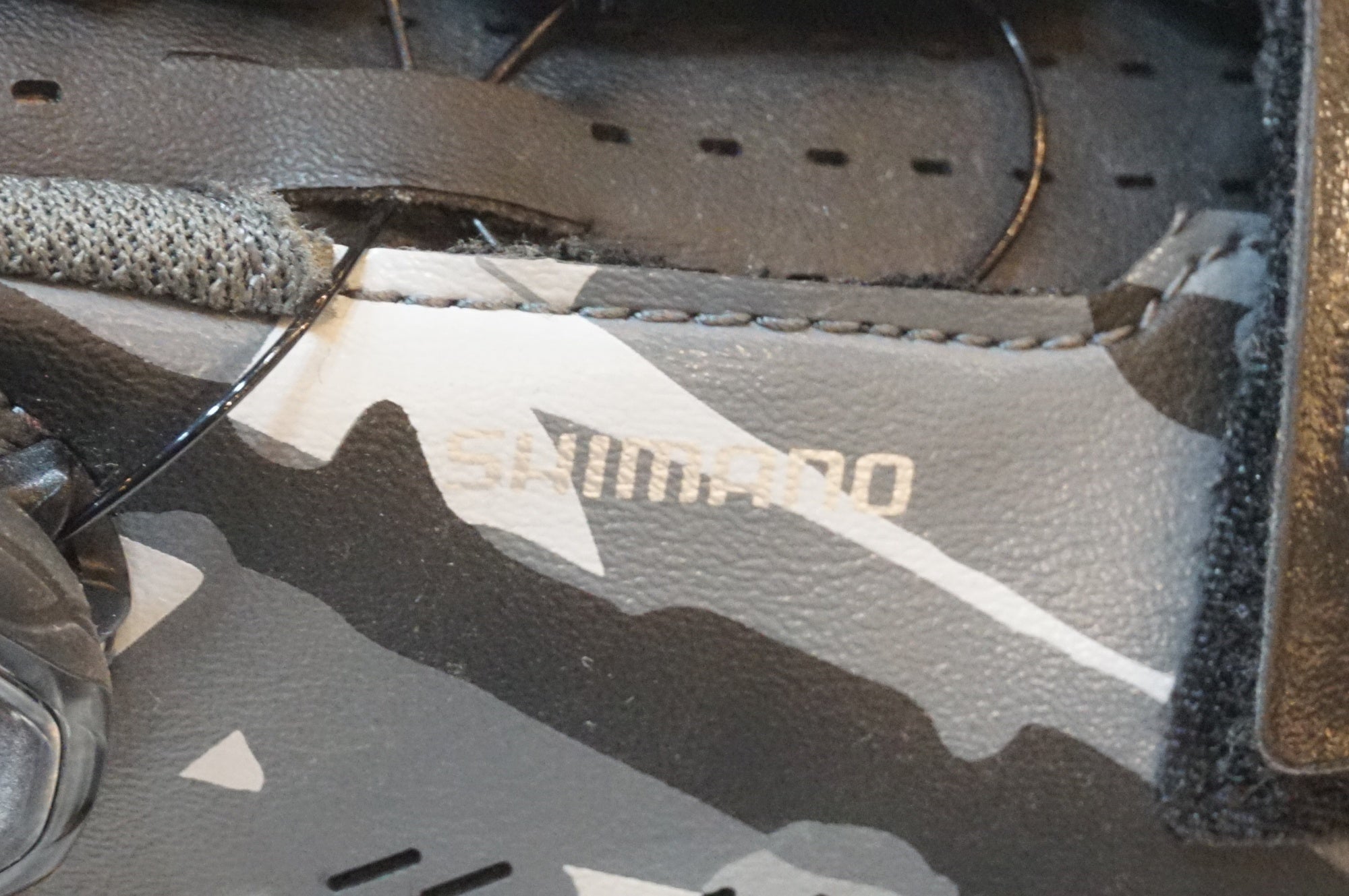 SHIMANO 「シマノ」 SH-RP501-S EU40 シューズ / 浦和ベース