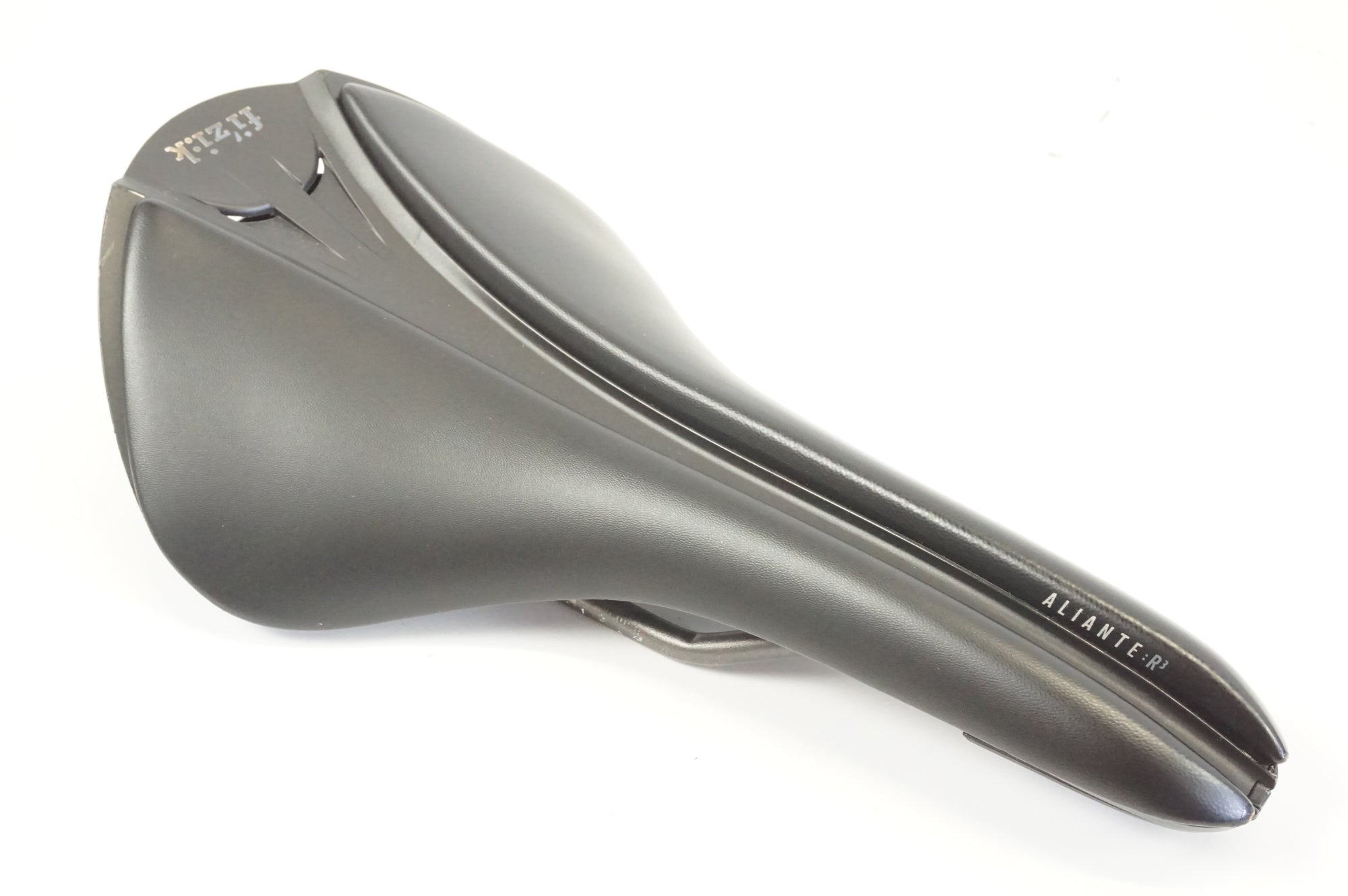 【セール】福袋のファッション通販 ALIANTE 「フィジーク」 FIZIK R3 宇都宮店 / サドル EVO VERSUS パーツ