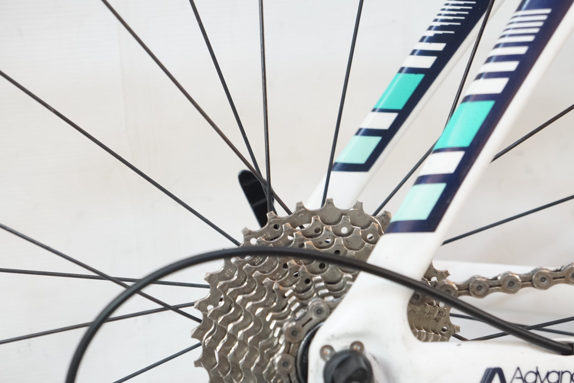 GIANT 「ジャイアント」 LIV ENVIE ADVANCED 2 2017年モデル ロードバイク / バイチャリ浦和ベース