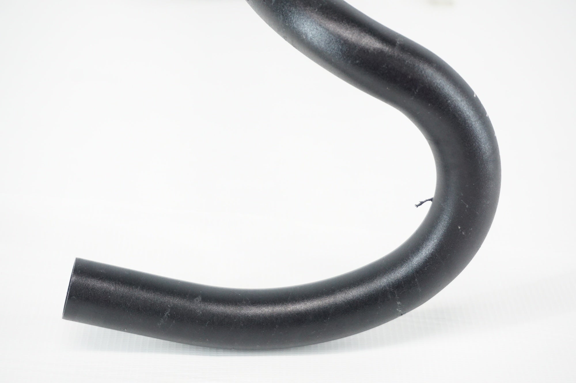 BONTRAGER 「ボントレガー」 RACE φ31.8 420mm ハンドル / 阪急塚口店