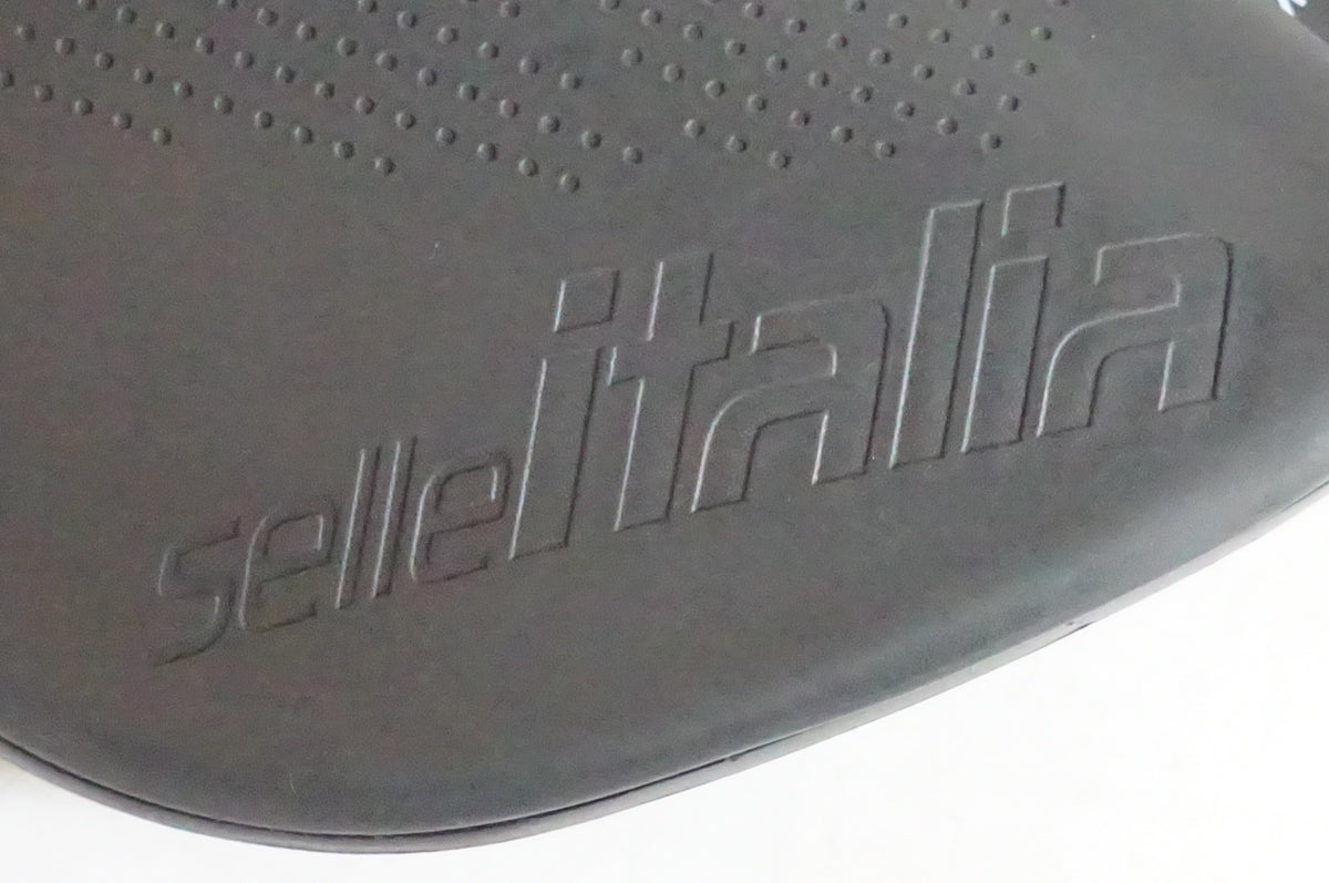 SELLE ITALIA 「セライタリア」 MODEL X SUPERFLOW サドル / 熊谷本店