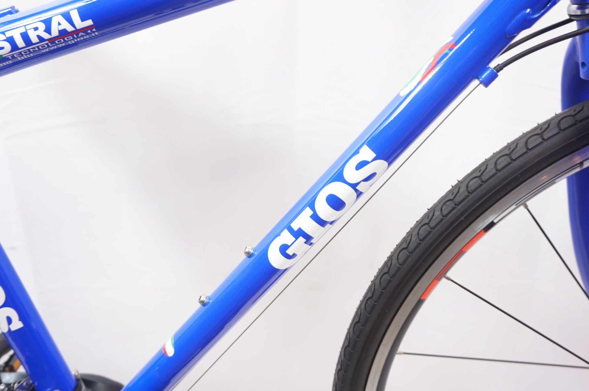 GIOS 「ジオス」 MISTRAL 2022年モデル クロスバイク / 世田谷店