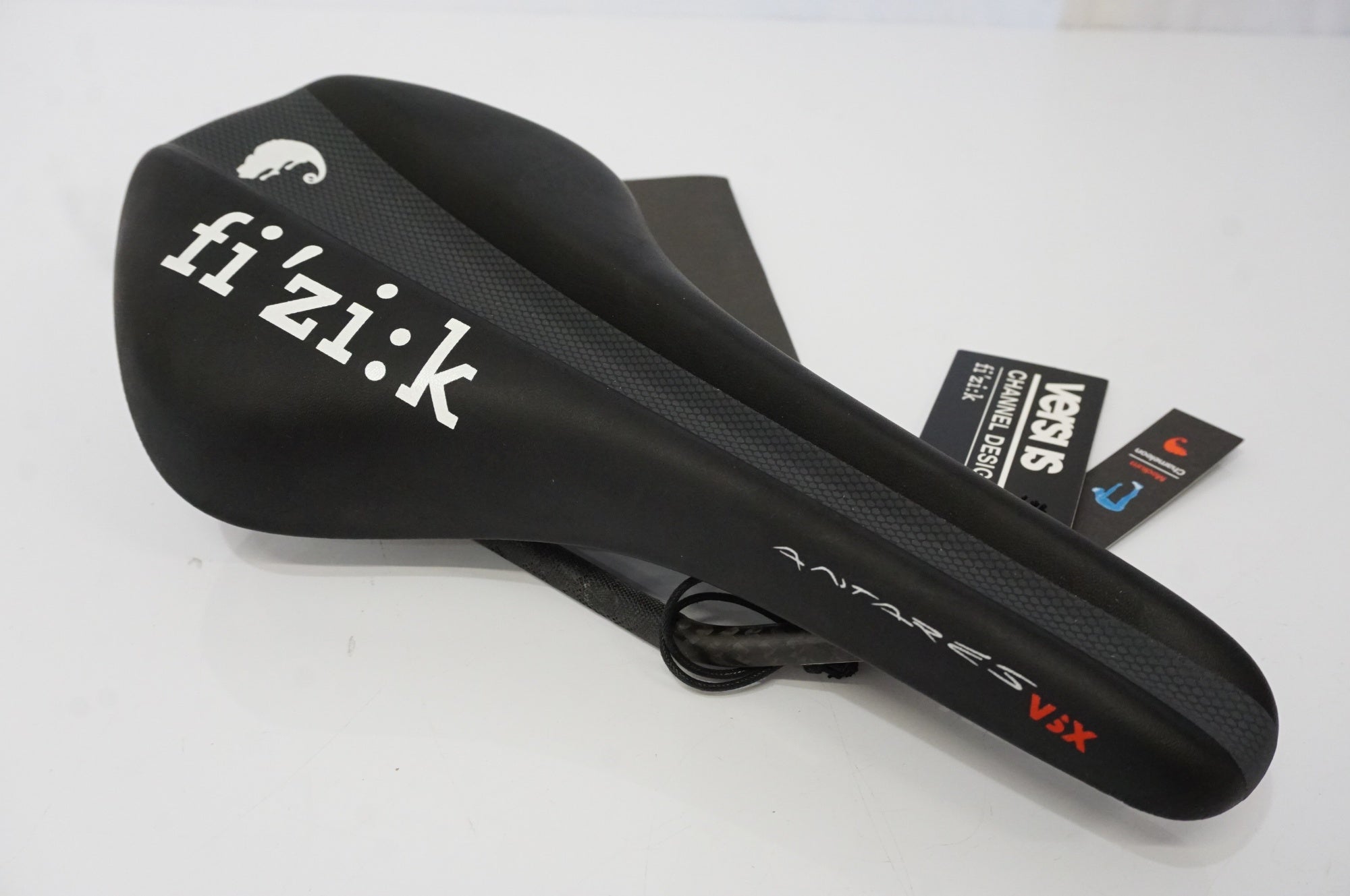 FIZIK 「フィジーク」 ANTARES VERSUS X サドル / 浜松店