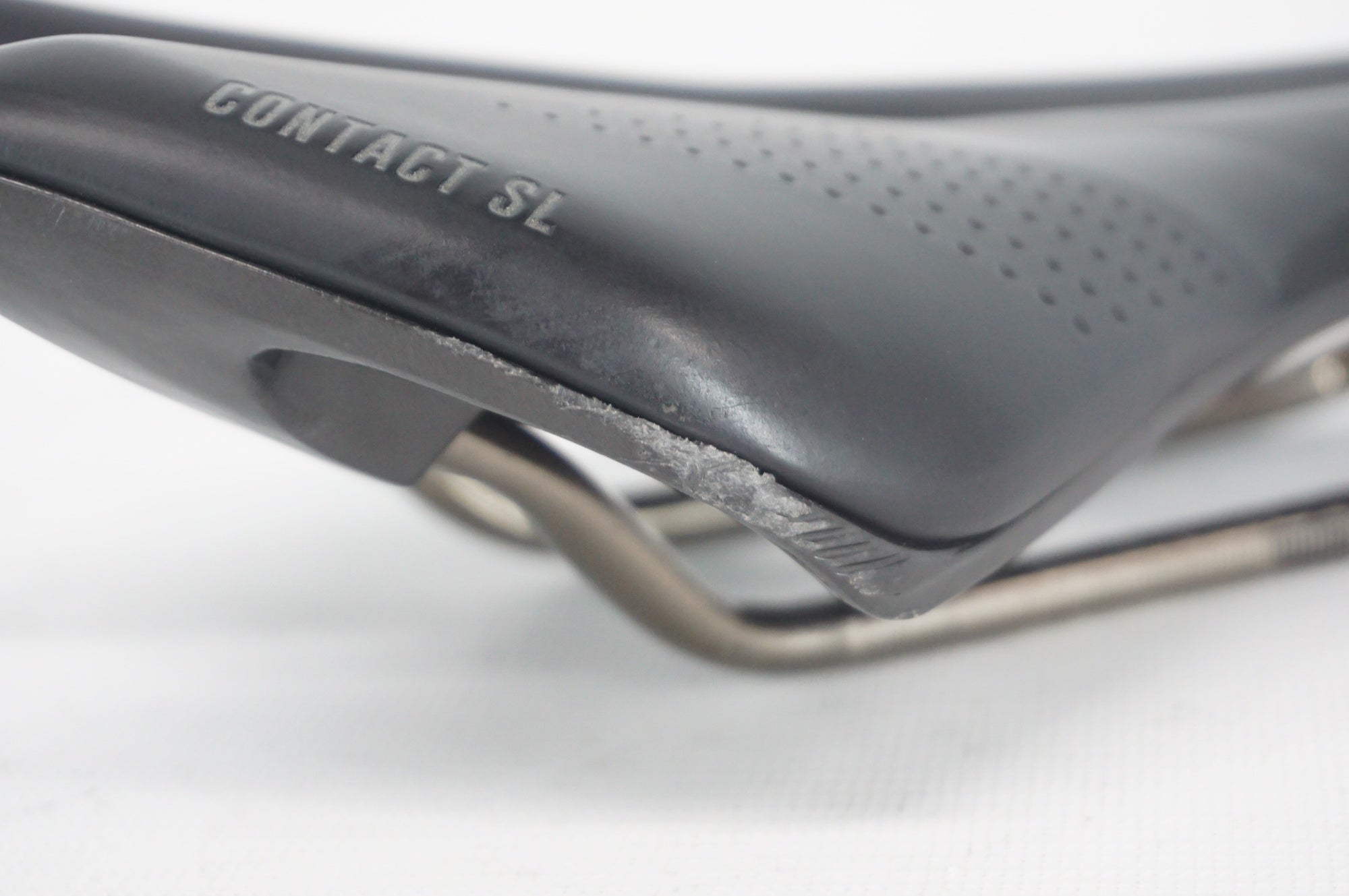 GIANT 「ジャイアント」 CONTACT SL FOWARD サドル / 阪急塚口店