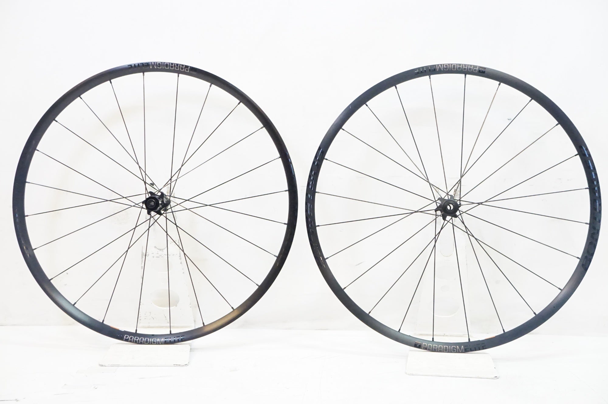 (専用)ボントレ　23.5 BONTRAGER 「ボントレガー」 PARADIGM ELITE TLR DISC シマノ 11/12速