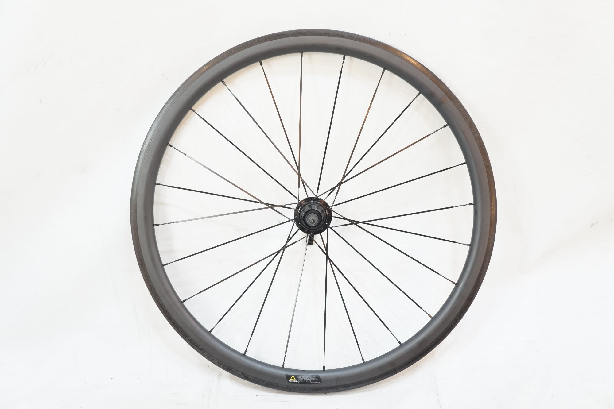 ノーブランド カーボン シマノ11速 リアホイール / バイチャリ浦和ベース