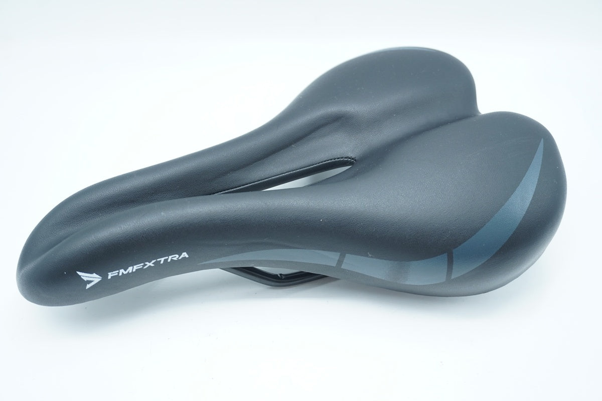 FMFXTRA「エフエムエフエクストラ」 サドル/ 京都西院店