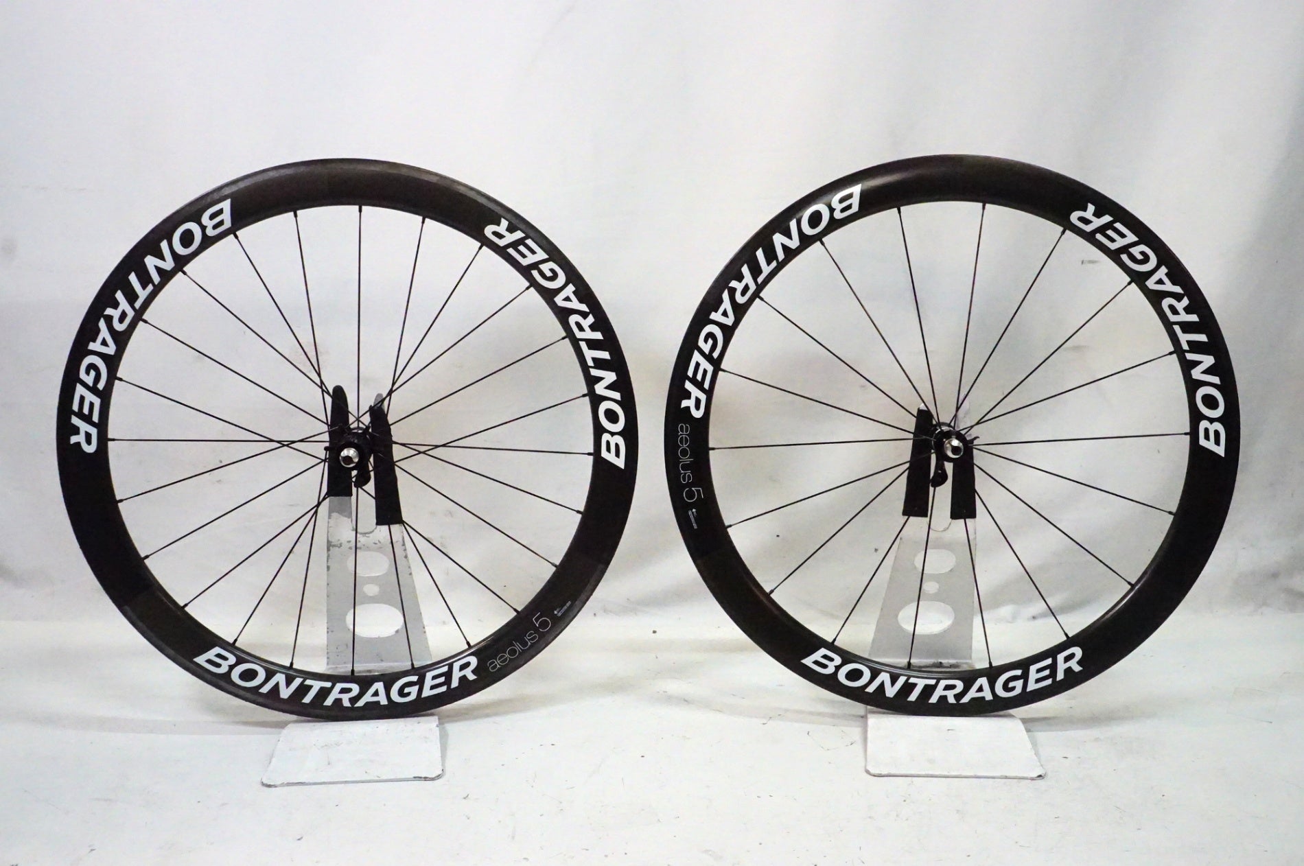 BONTRAGER 「ボントレガー」 AEOLUS 5 RIM TU シマノ11速 ホイールセット / 熊谷本店