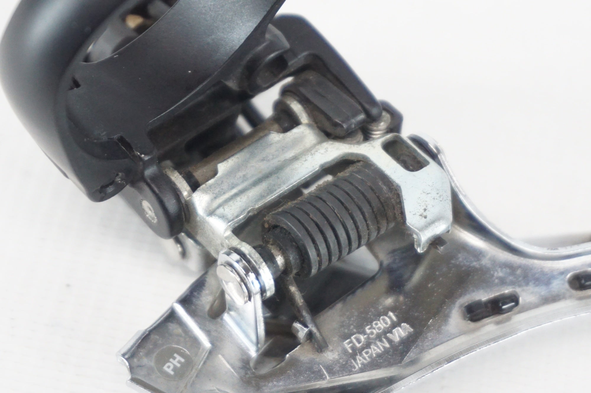 SHIMANO 「シマノ」 105 FD-5801 φ34.9 フロントディレイラー / 阪急塚口店