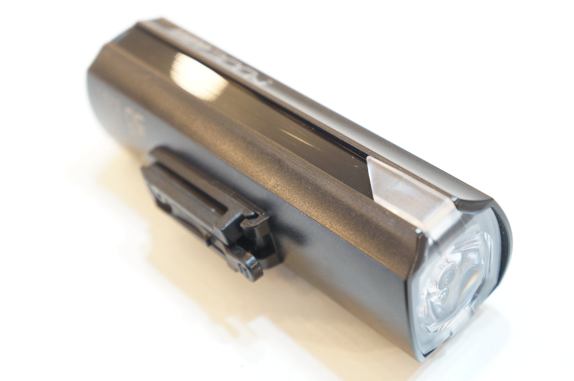 CATEYE 「キャットアイ」 AMPP300 フロントライト / バイチャリ浦和ベース