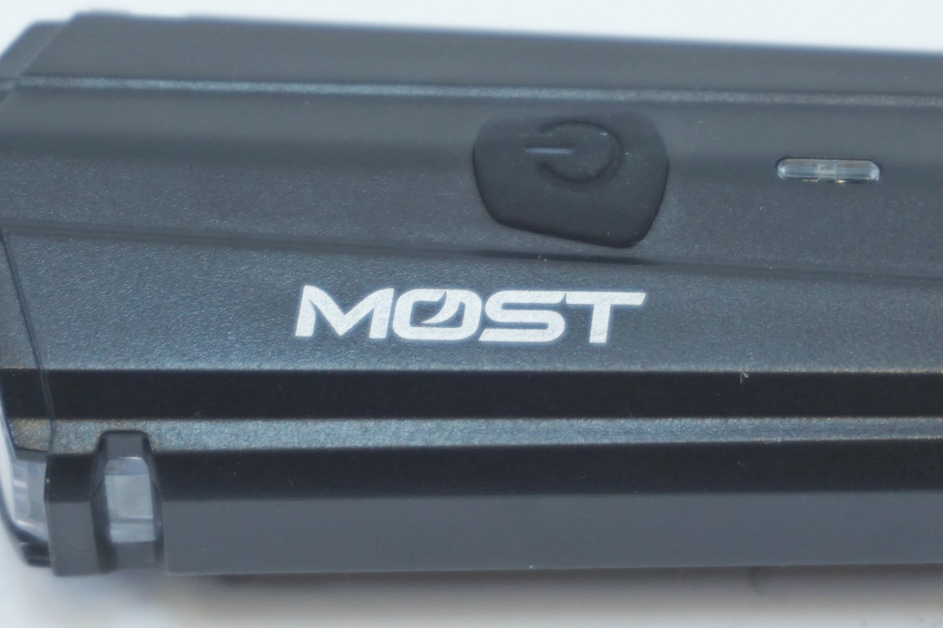 MOST 「モスト」 LED HEADLIGHT AUTO フロントライト / 有明ガーデン店