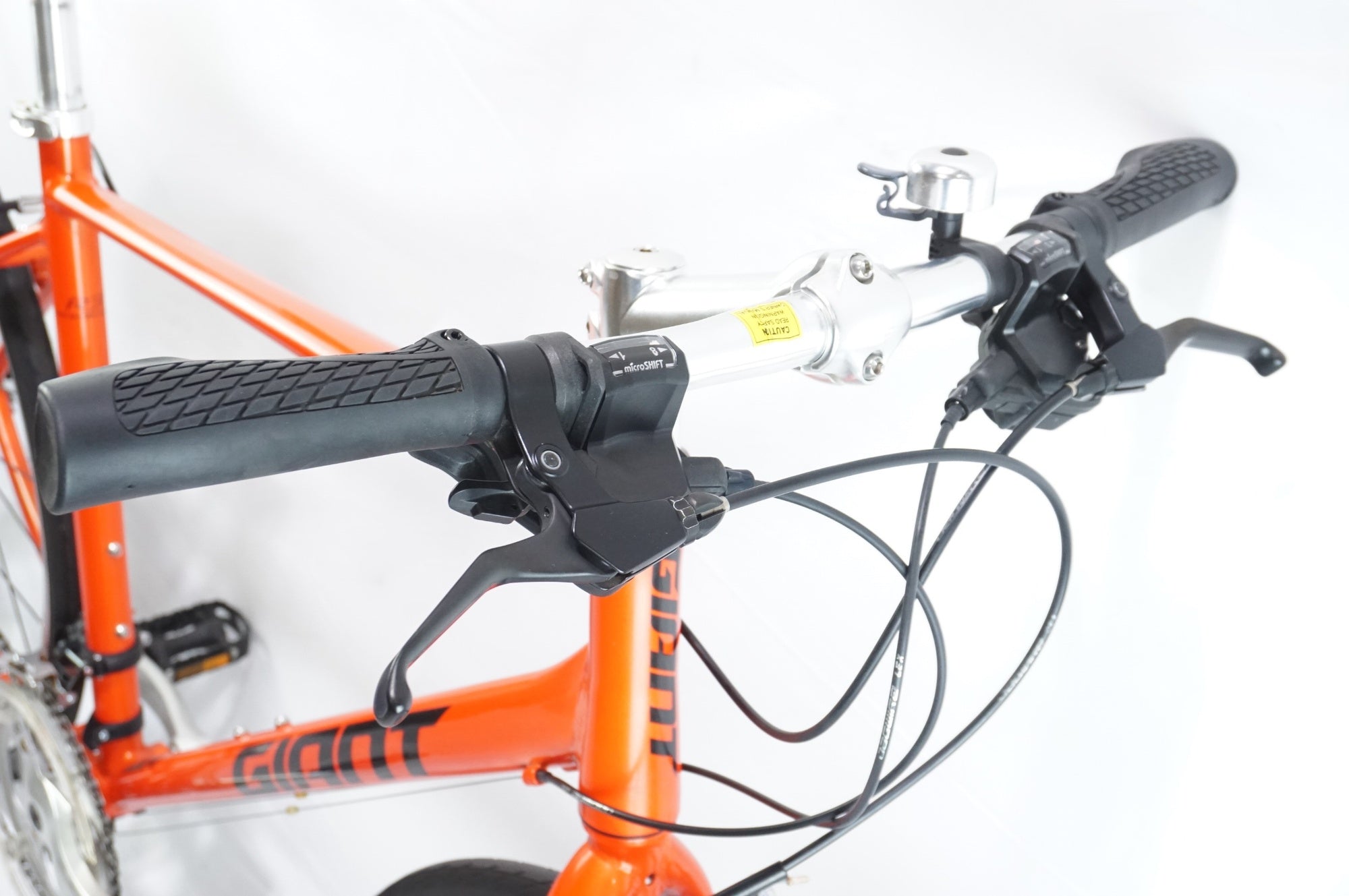 GIANT 「ジャイアント」 ESCAPE R3 MS LTD 2023年モデル クロスバイク / 中目黒店