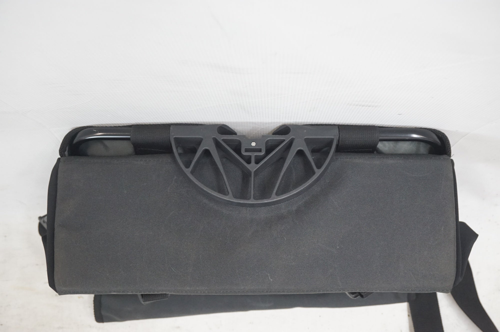 BROMPTON 「ブロンプトン」 METRO MESSENGER BAG MEDIUM フロントバッグ / 福岡アイランドシティ店