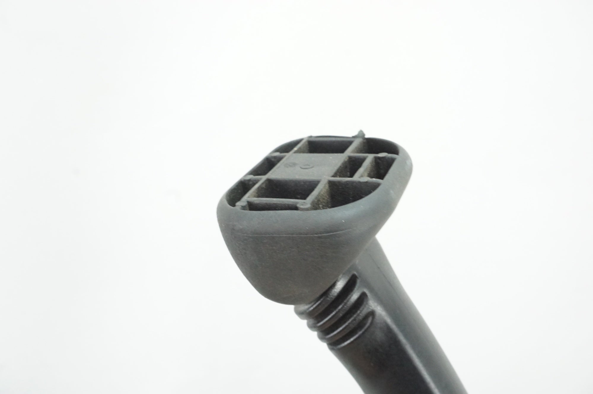 TERZO 「テルッツォ」 SARIS EC16 車載キャリア / 大宮店