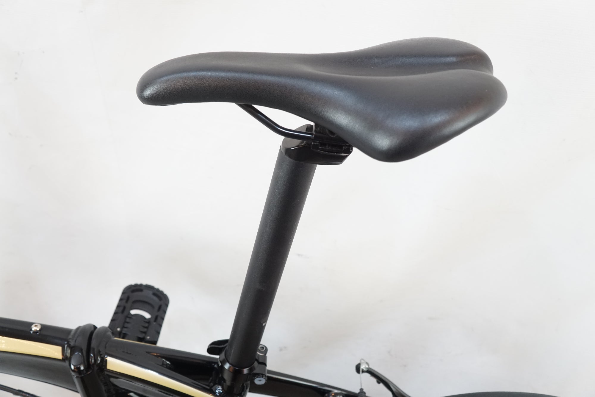 TERN 「ターン」 VERGE N8 2015年モデル 20インチ 折り畳み自転車 / バイチャリ浦和ベース