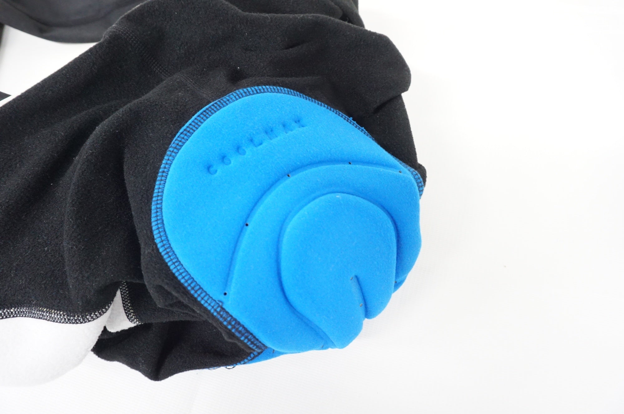 STRAVA 「ストラバ」 XLサイズ ビブショーツ / 阪急塚口店