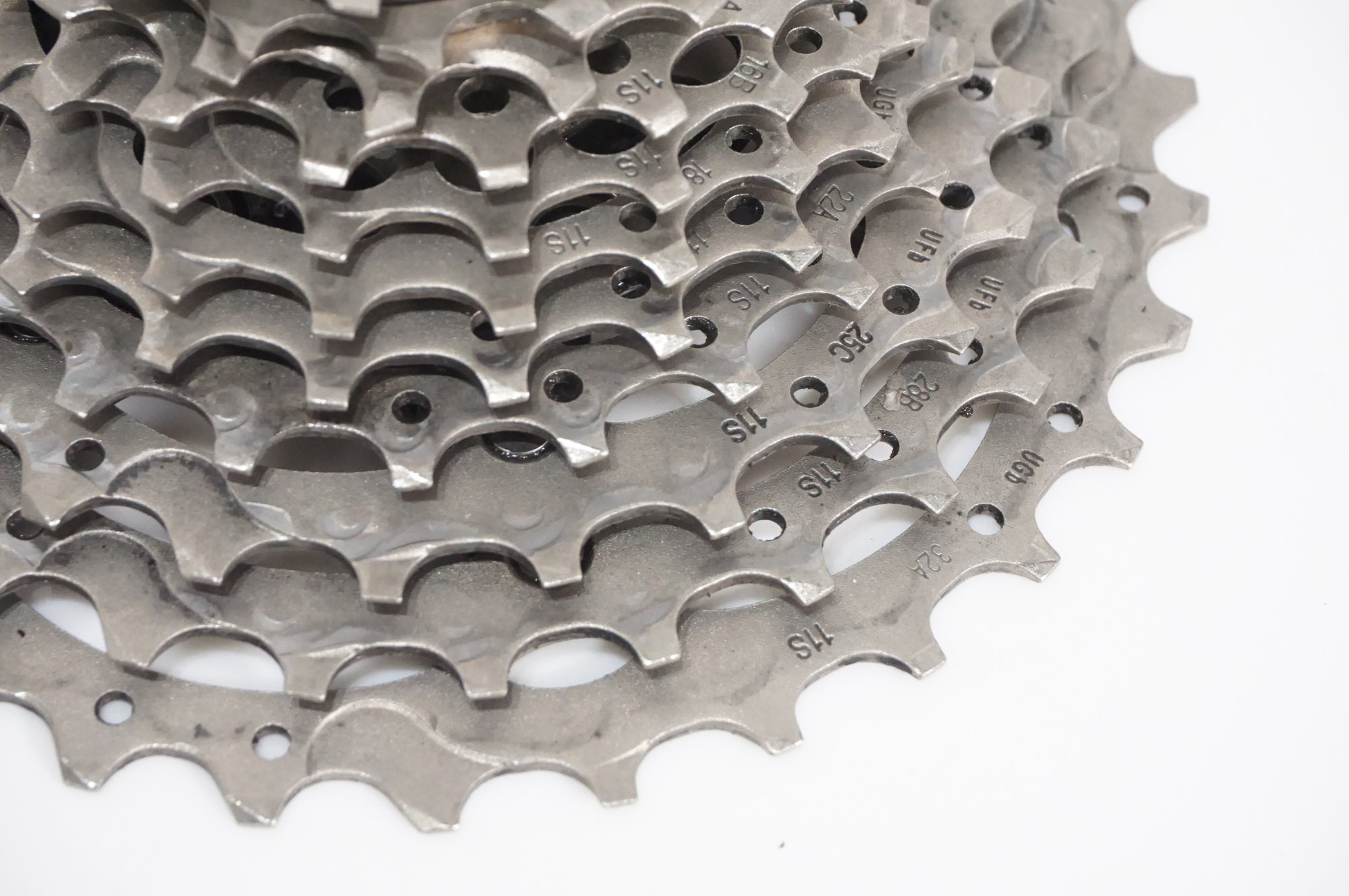 SHIMANO 「シマノ」 ULTEGRA CS-R8000 11-32T スプロケット / AKIBA店