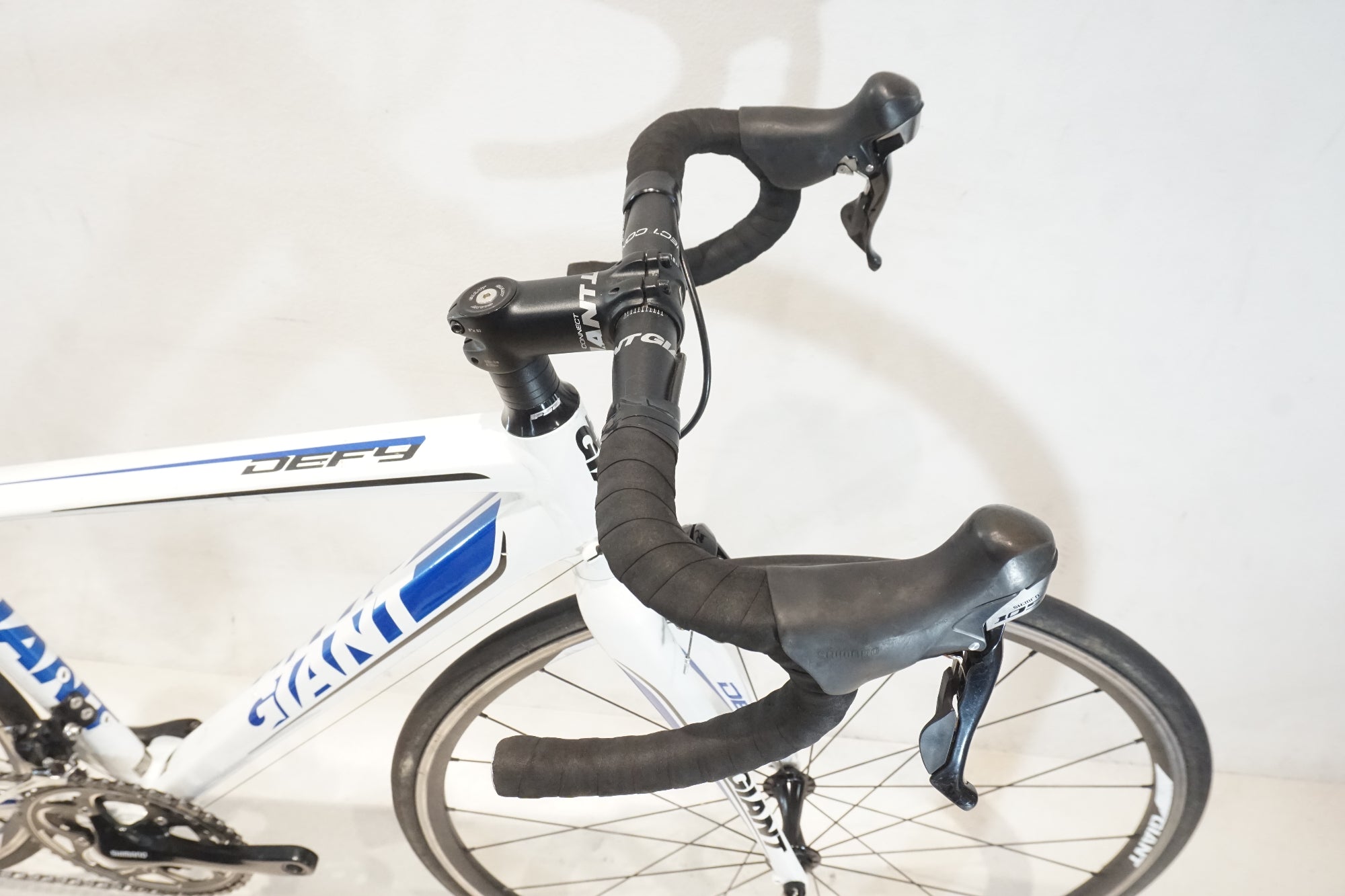 GIANT 「ジャイアント」 DEFY 1 2012年モデル ロードバイク / 横浜戸塚店