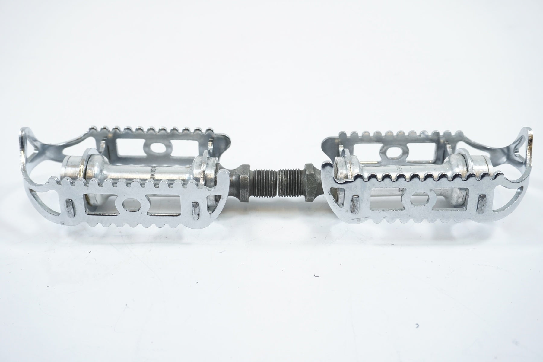 ATOM 「アトム」 600 ペダル / 有明ガーデン店