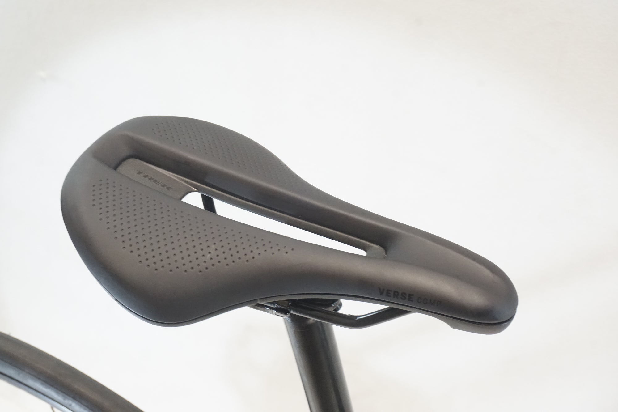 TREK 「トレック」 EMONDA ALR5 DISC 2024年モデル ロードバイク / 横浜戸塚店