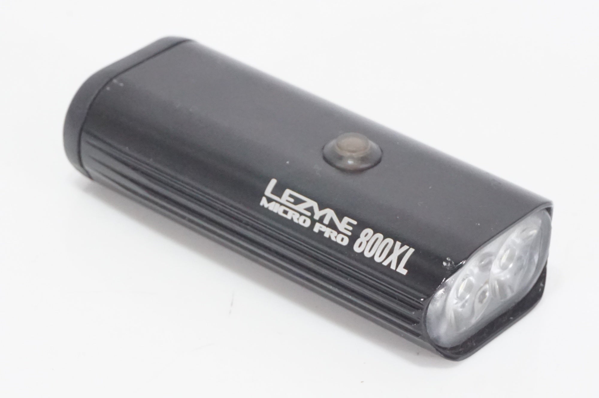 LEZYNE 「レザイン」 MICRO PRO 800 XL フロントライト / AKIBA
