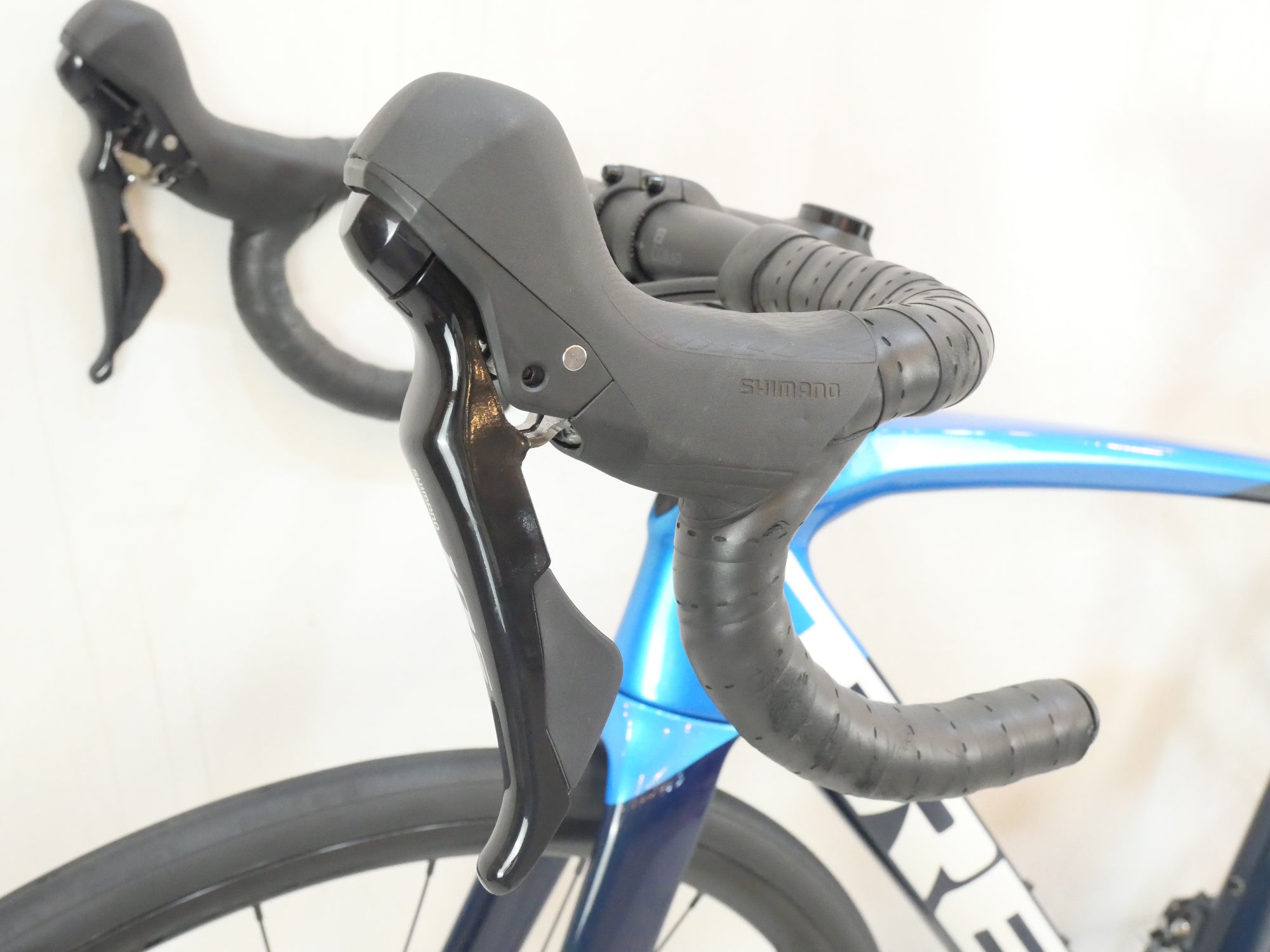 TREK 「トレック」」 EMONDA SL5 DISC 2022年モデル ロードバイク / バイチャリ浦和ベース