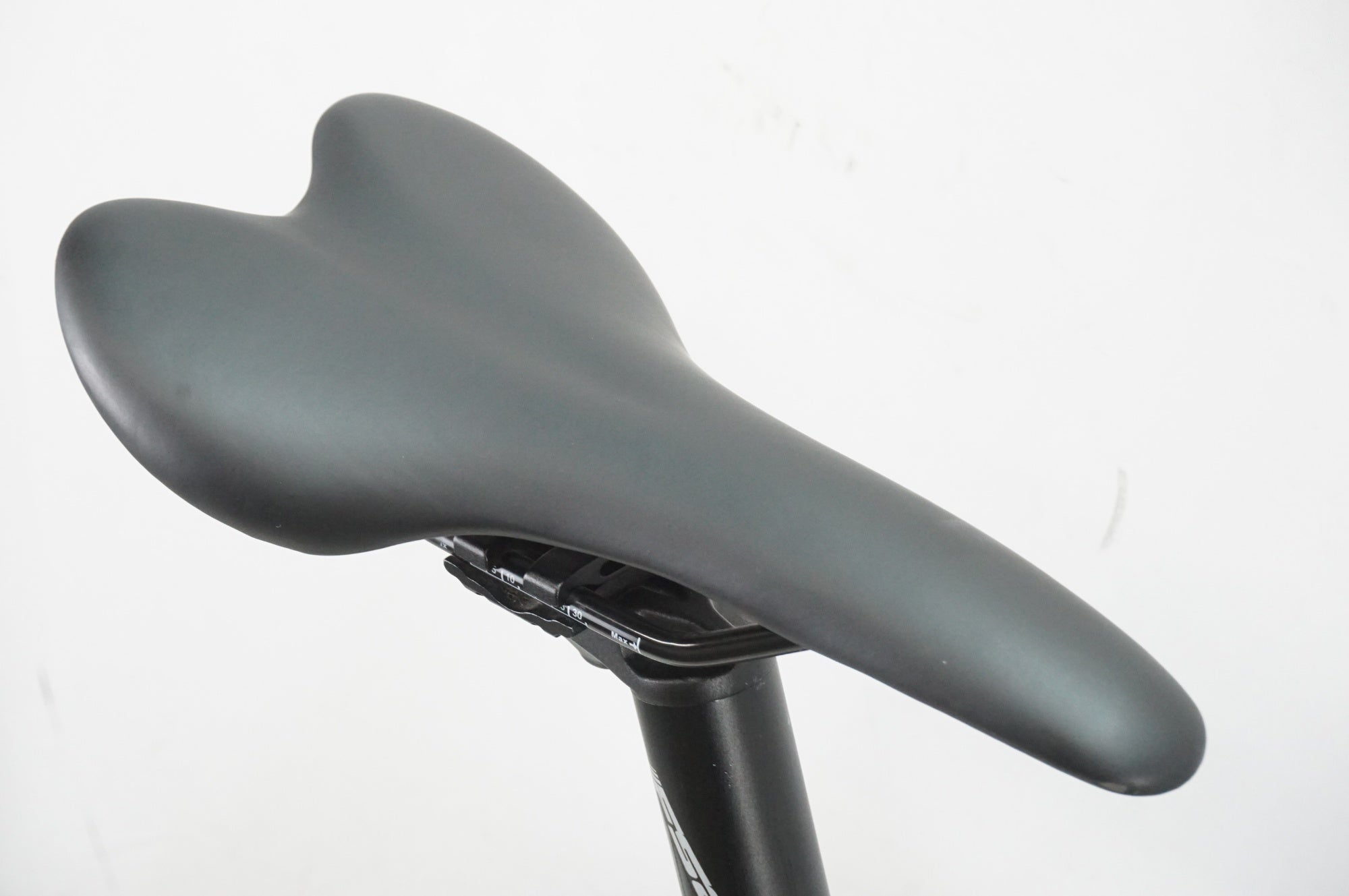 TYRANT BIKES 「タイラントバイク」 BEASTIE 2022年モデル ピストバイク / 大宮店