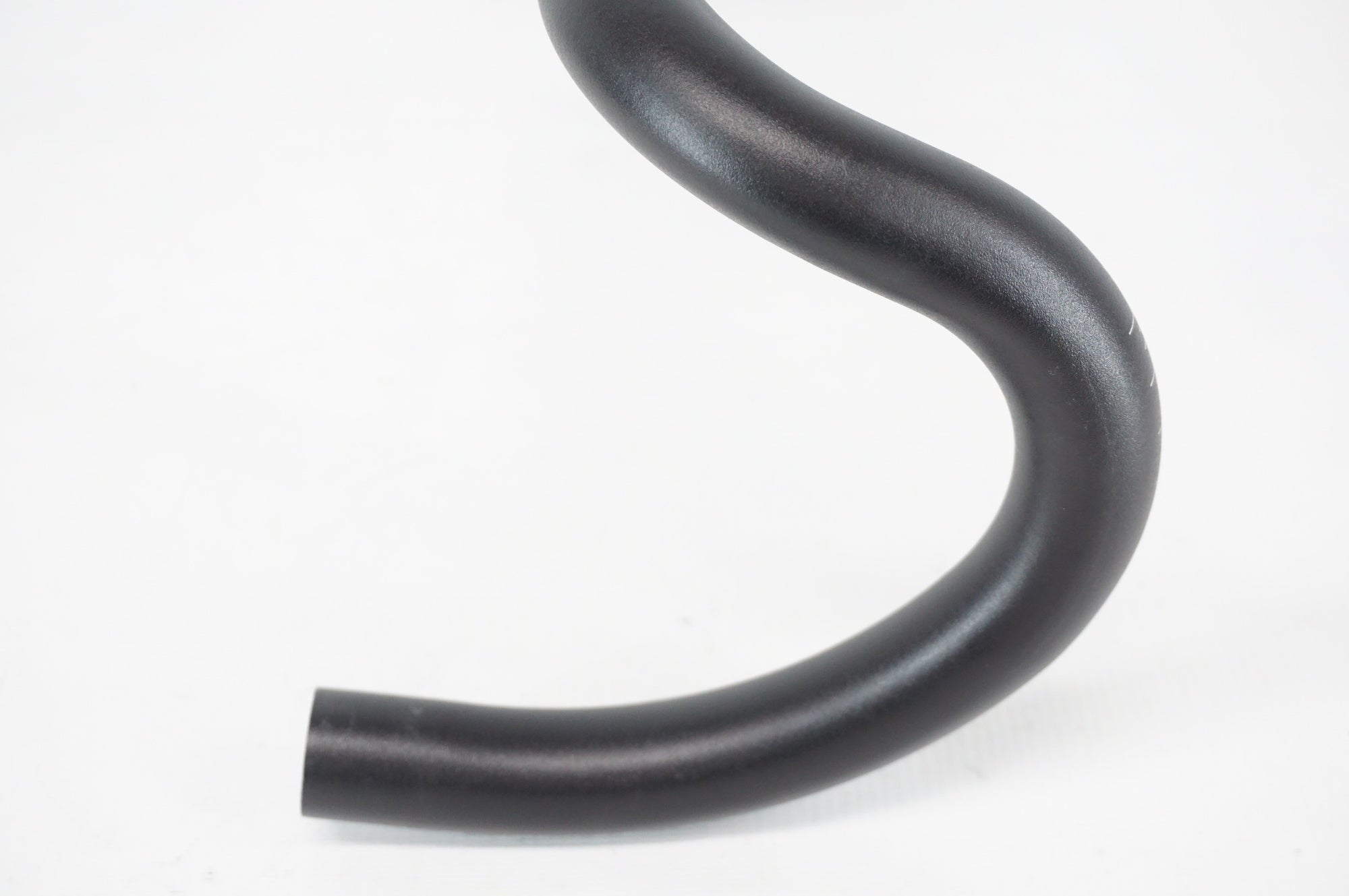 BONTRAGER 「ボントレガー」 VR Φ31.8 400mm ハンドル / 阪急塚口店