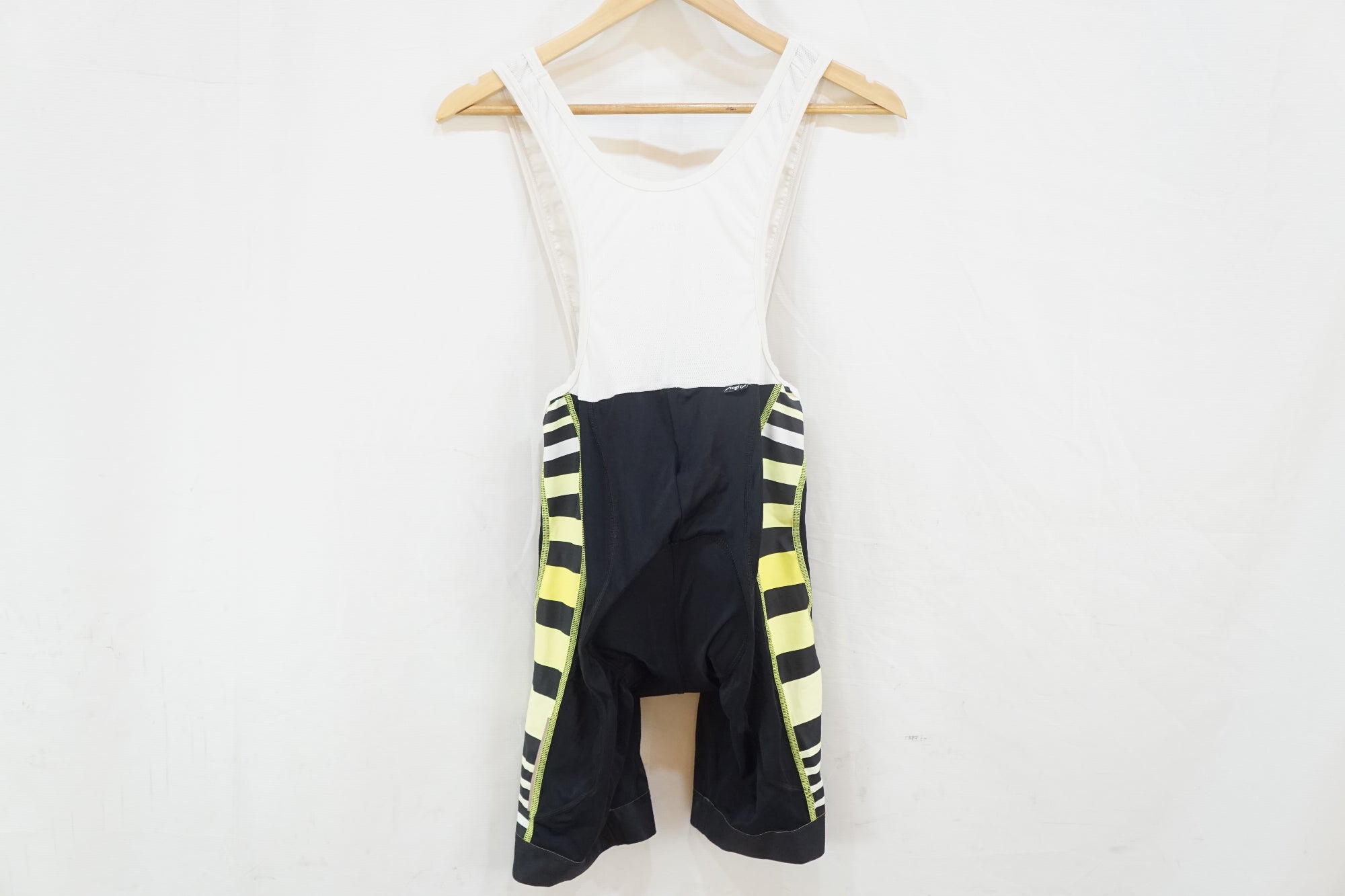 RH+ 「アール エイチ プラス」 Mサイズ サイクルジャージセット / バイチャリ浦和ベース