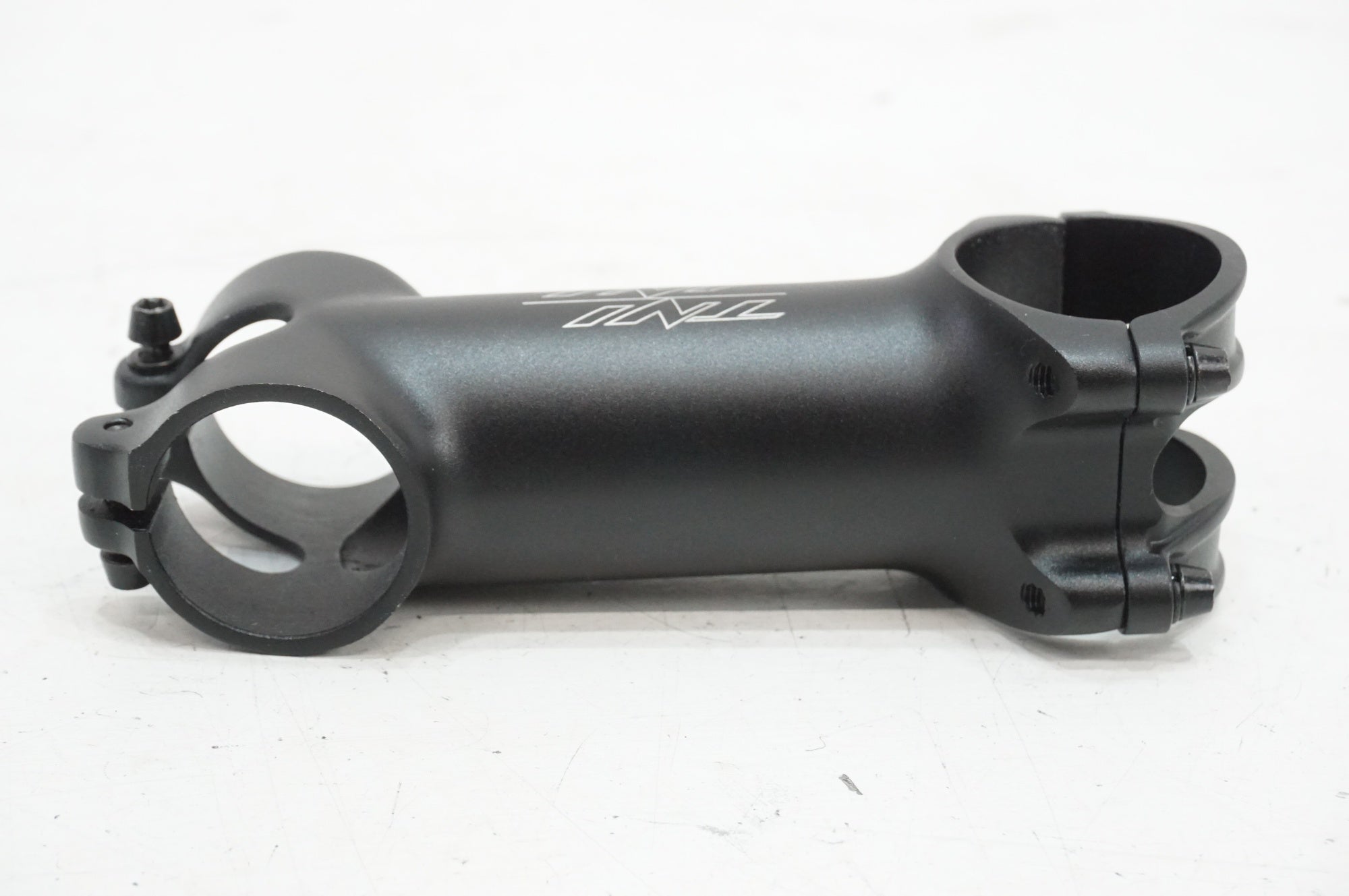 TNI 「ティーエヌアイ」 HELIUM6 90mm φ31.8 ステム / 大宮店