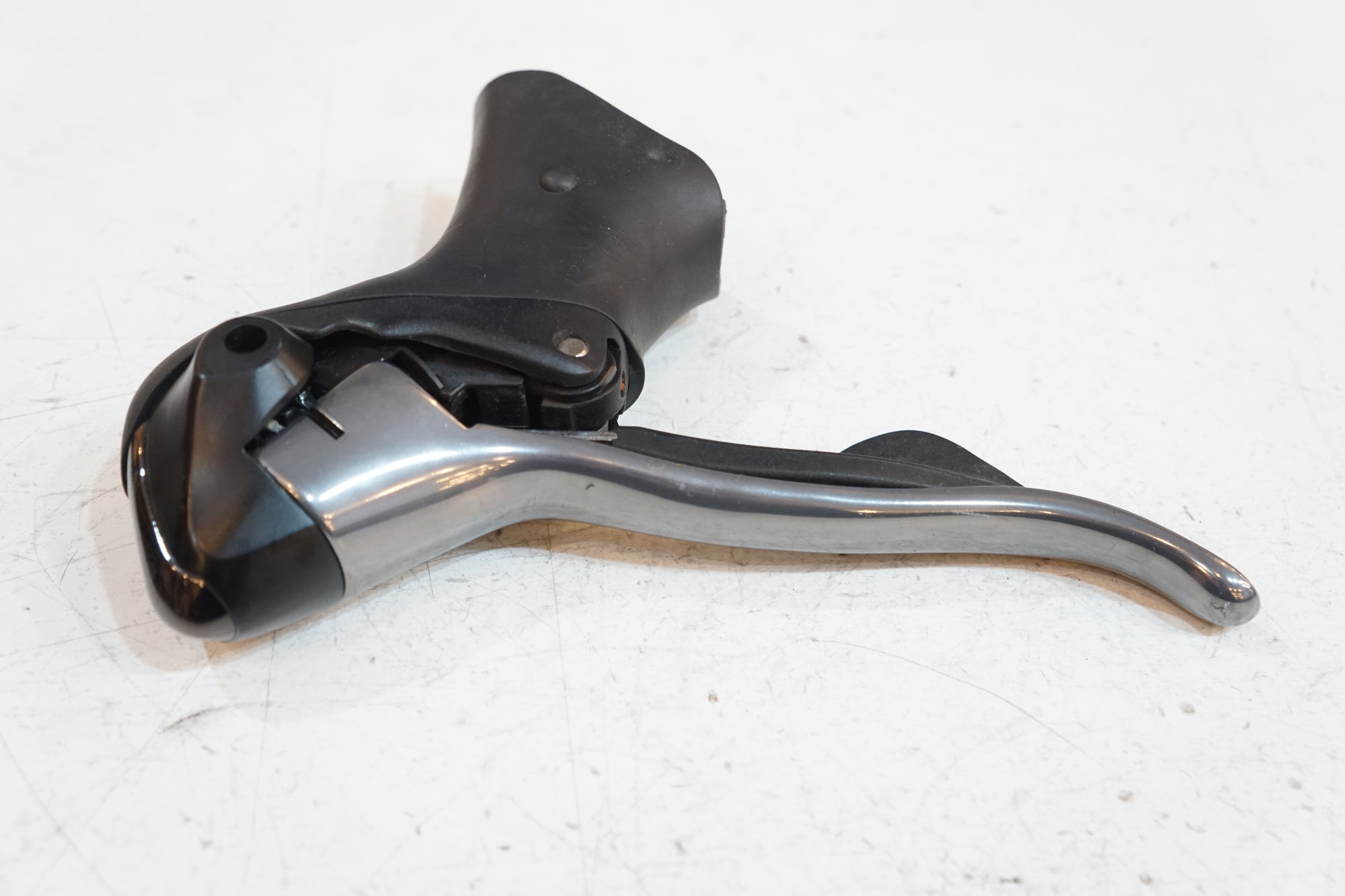 SHIMANO 「シマノ」 105 ST-5600 デュアルコントロールレバー / バイチャリ浦和ベース