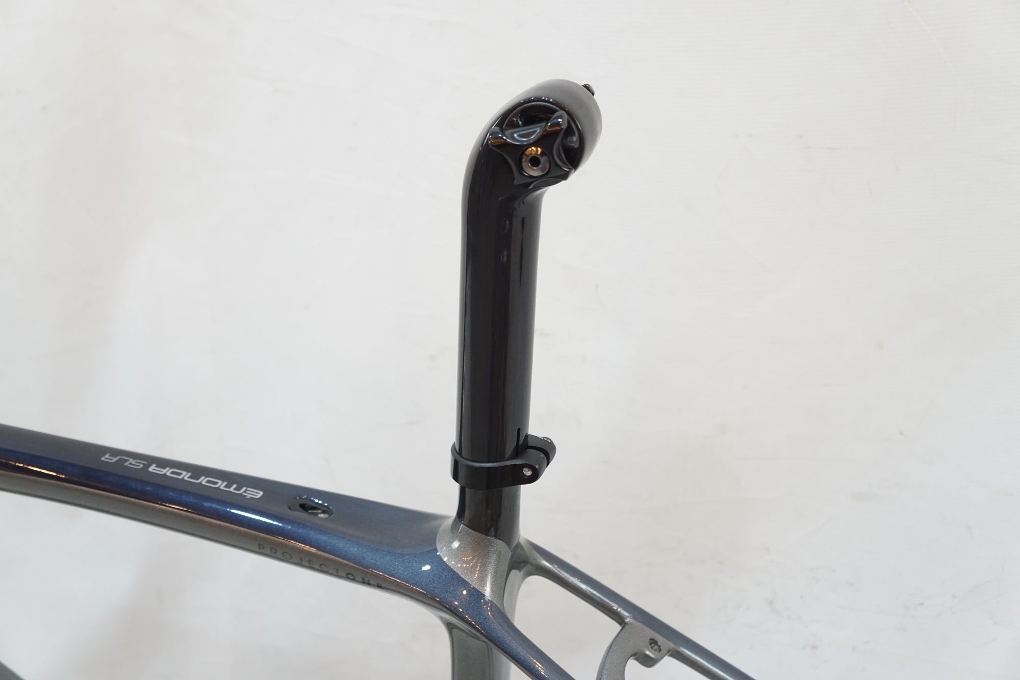 TREK 「トレック」 EMONDA SLR H2 2018年モデル フレームセット / バイチャリ浦和ベース