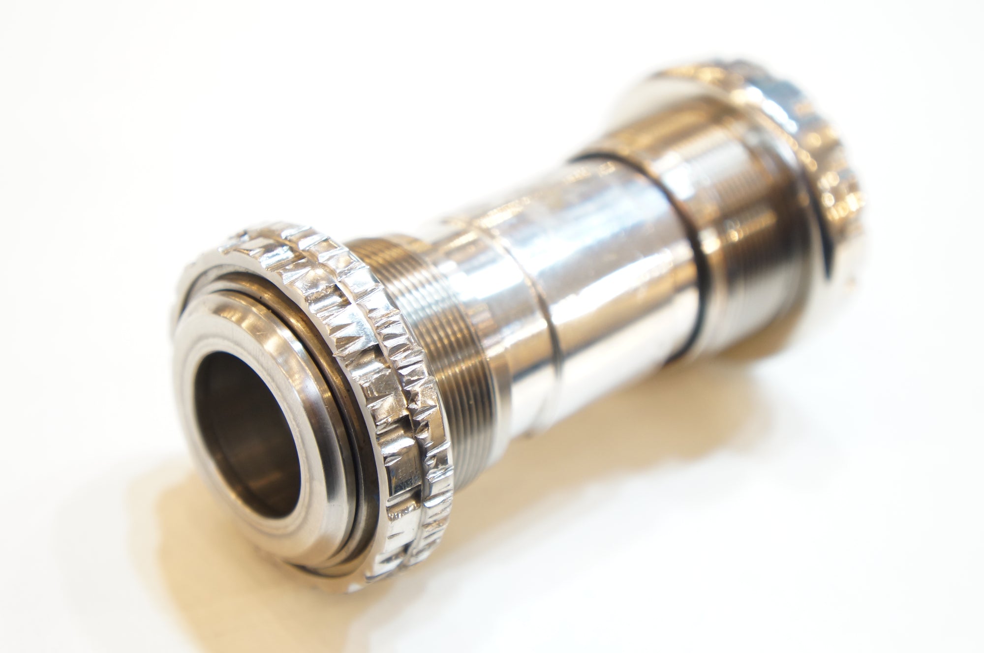 PHILWOOD 「フィルウッド」 OUTBOARD ボトムブラケット / バイチャリ浦和ベース