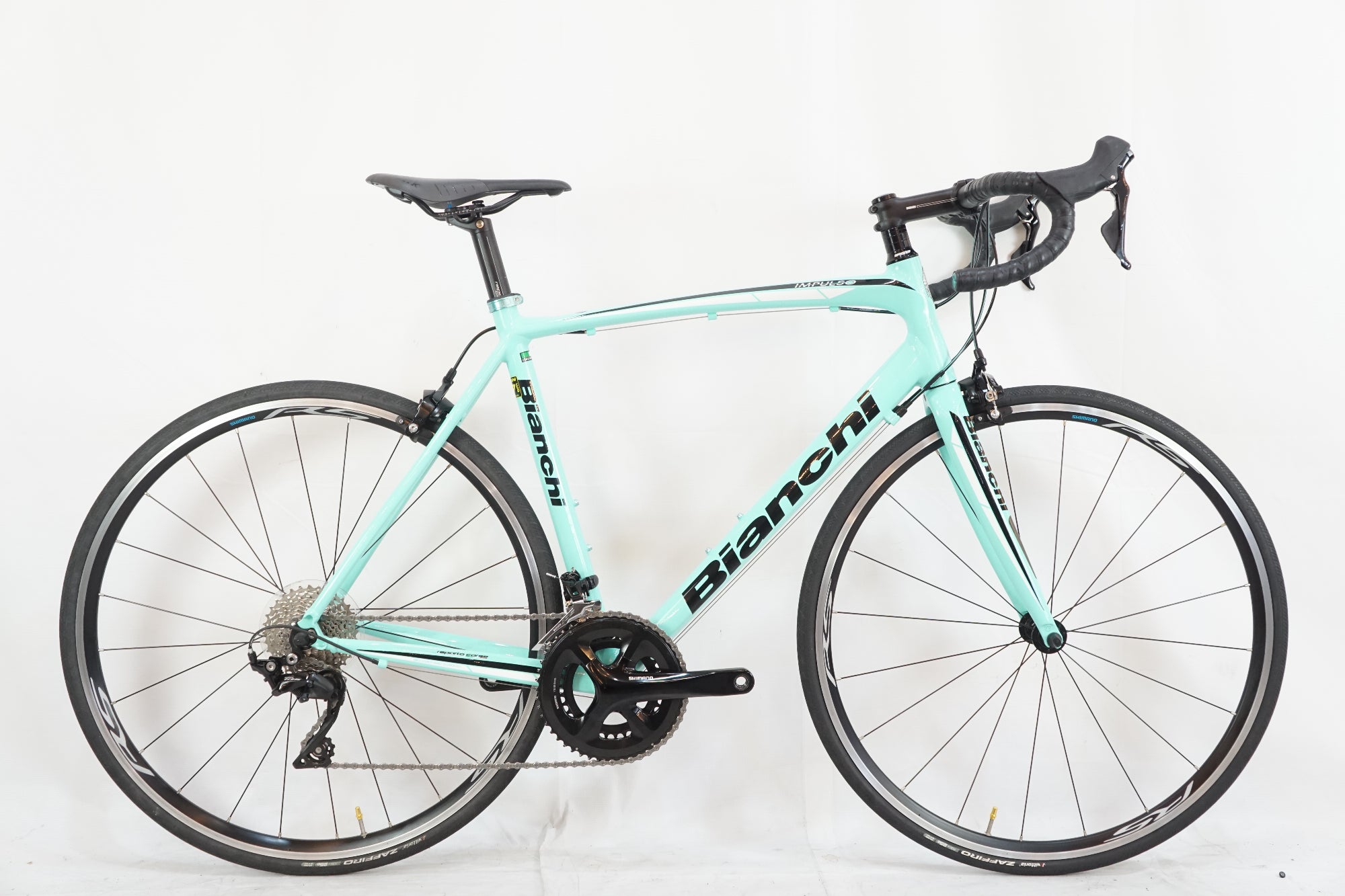 買い誠実 BIANCHI 「ビアンキ」 ロードバイク 2019年モデル 105 IMPLUSO 自転車本体