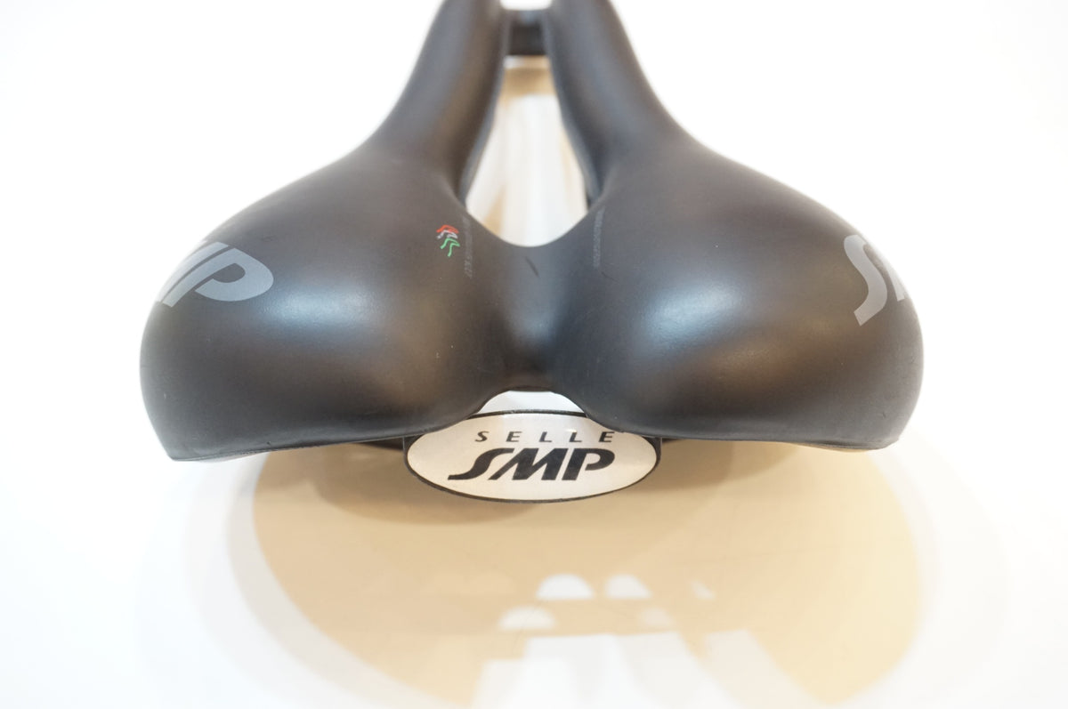 SELLE SMP 「セラエスエムピー」 TRK Mサイズ 160mm サドル / 浦和ベース