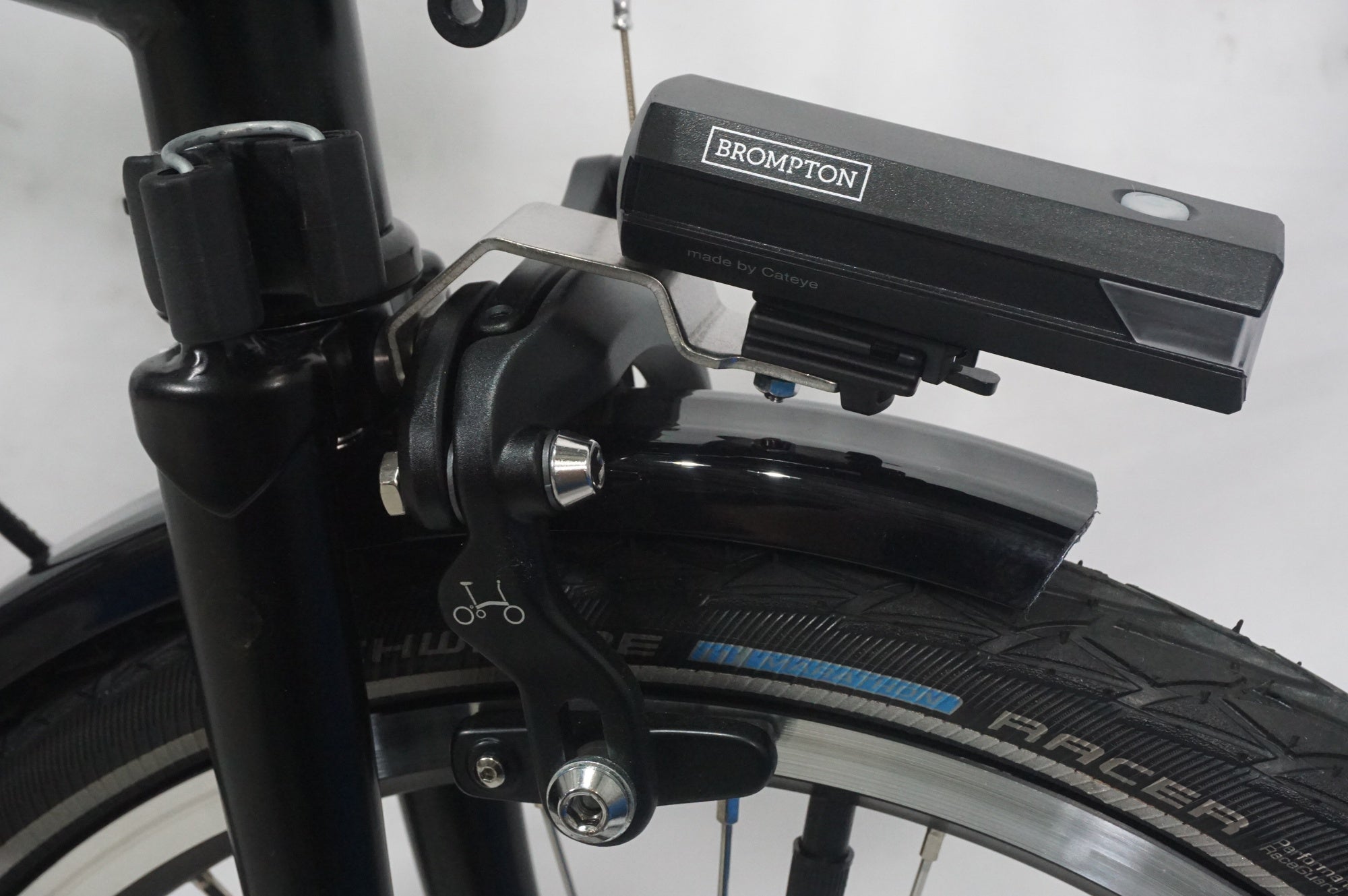 BROMPTON 「ブロンプトン」 C LINE EXPLORE MID WITH RACK 2024年モデル 16インチ 折りたたみ自転車 / AKIBA店