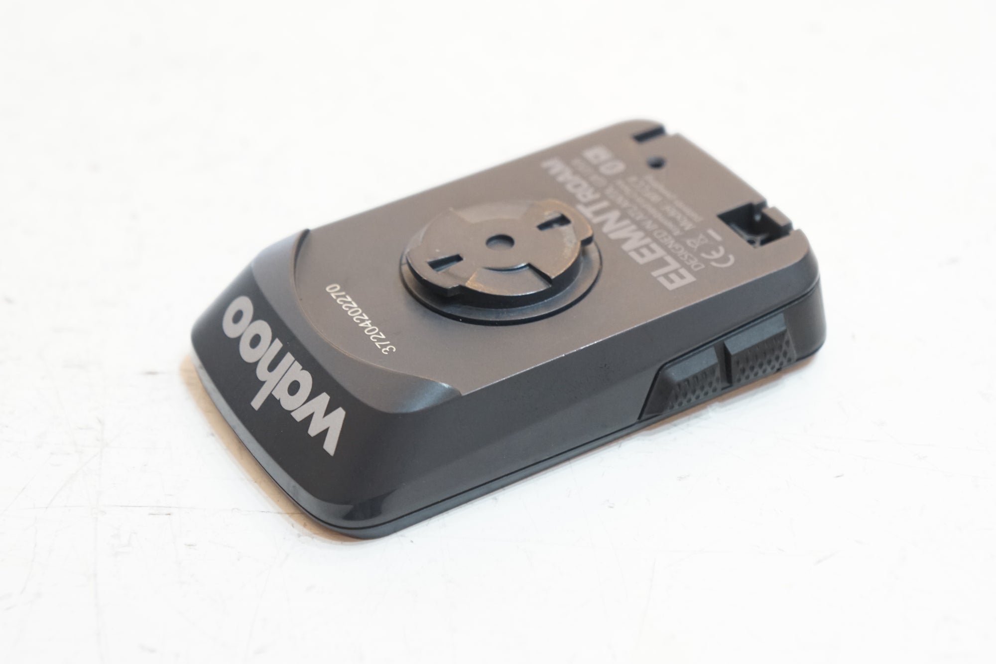 WAHOO 「ワフー」 ELEMNT ROAM サイクルコンピューター / バイチャリ浦和ベース