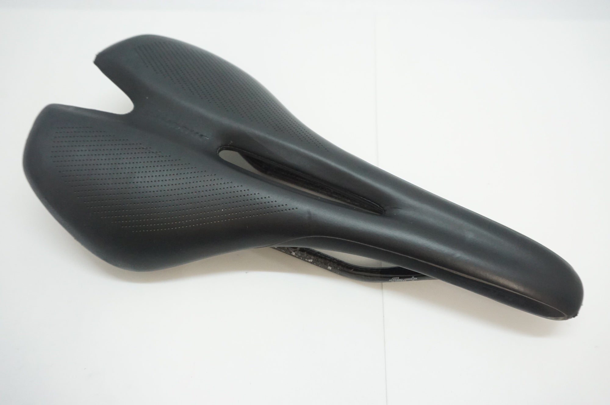 SPECIALIZED 「スペシャライズド」 S-WORKS TOUPE サドル / 福岡