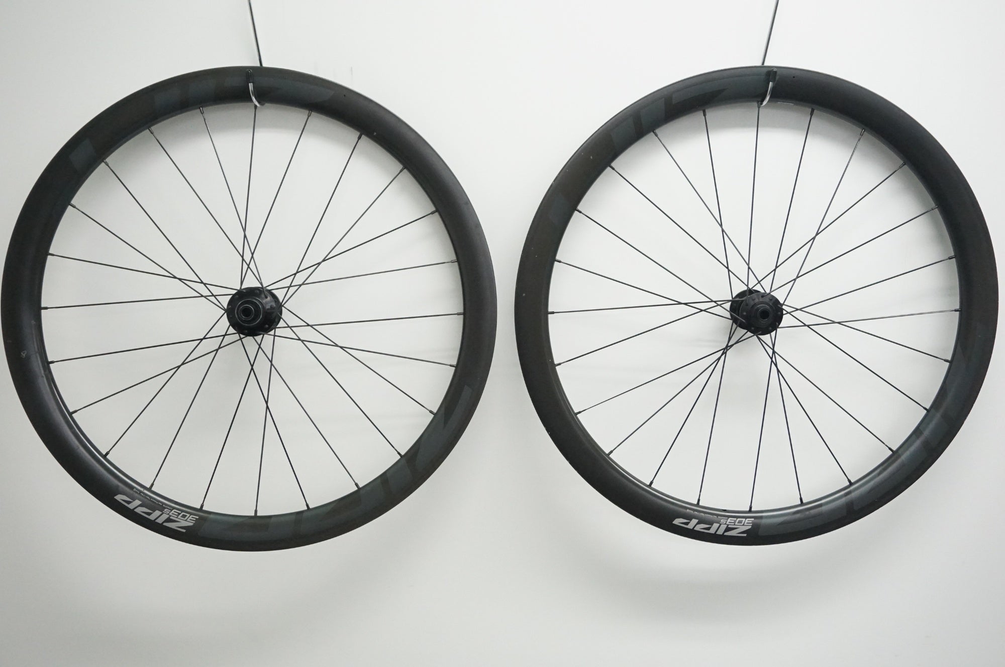 ZIPP 「ジップ」 303S DISC シマノ11速 ホイールセット / 福岡店