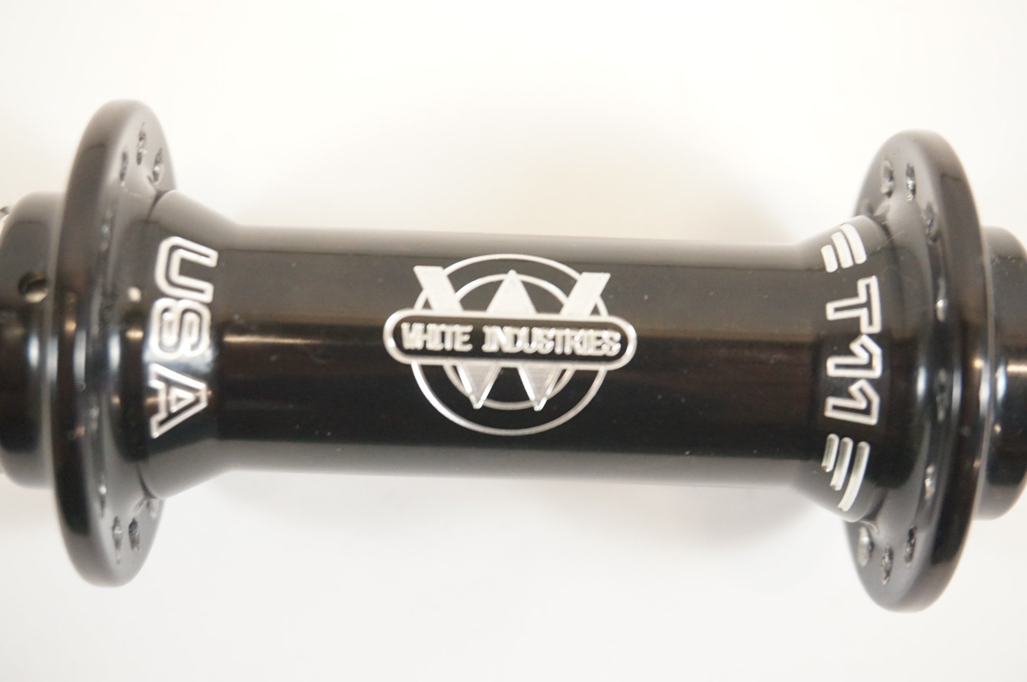 WHITE INDUSTRIES 「ホワイトインダストリーズ」 T11 28H 100mm フロントハブ / 宇都宮店